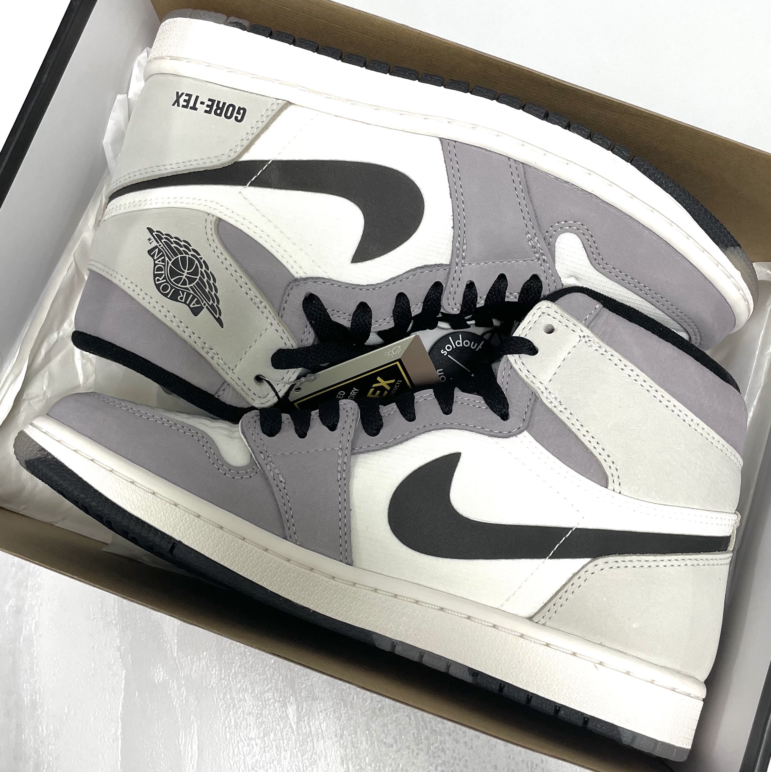 Jordan 1 Element Gore-Tex Sail 착용 스타일