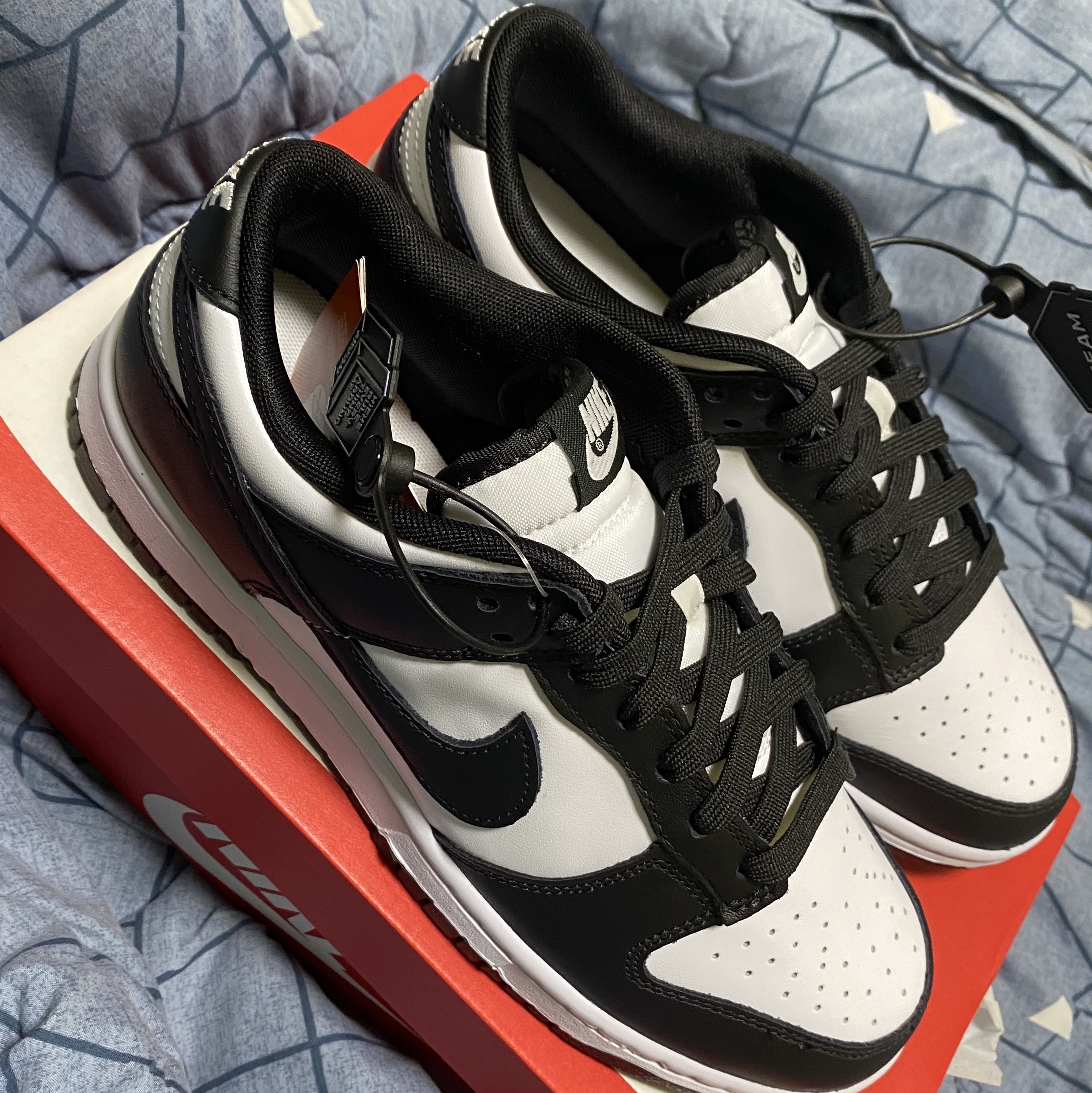 Nike Dunk Low Retro Black 착용 스타일