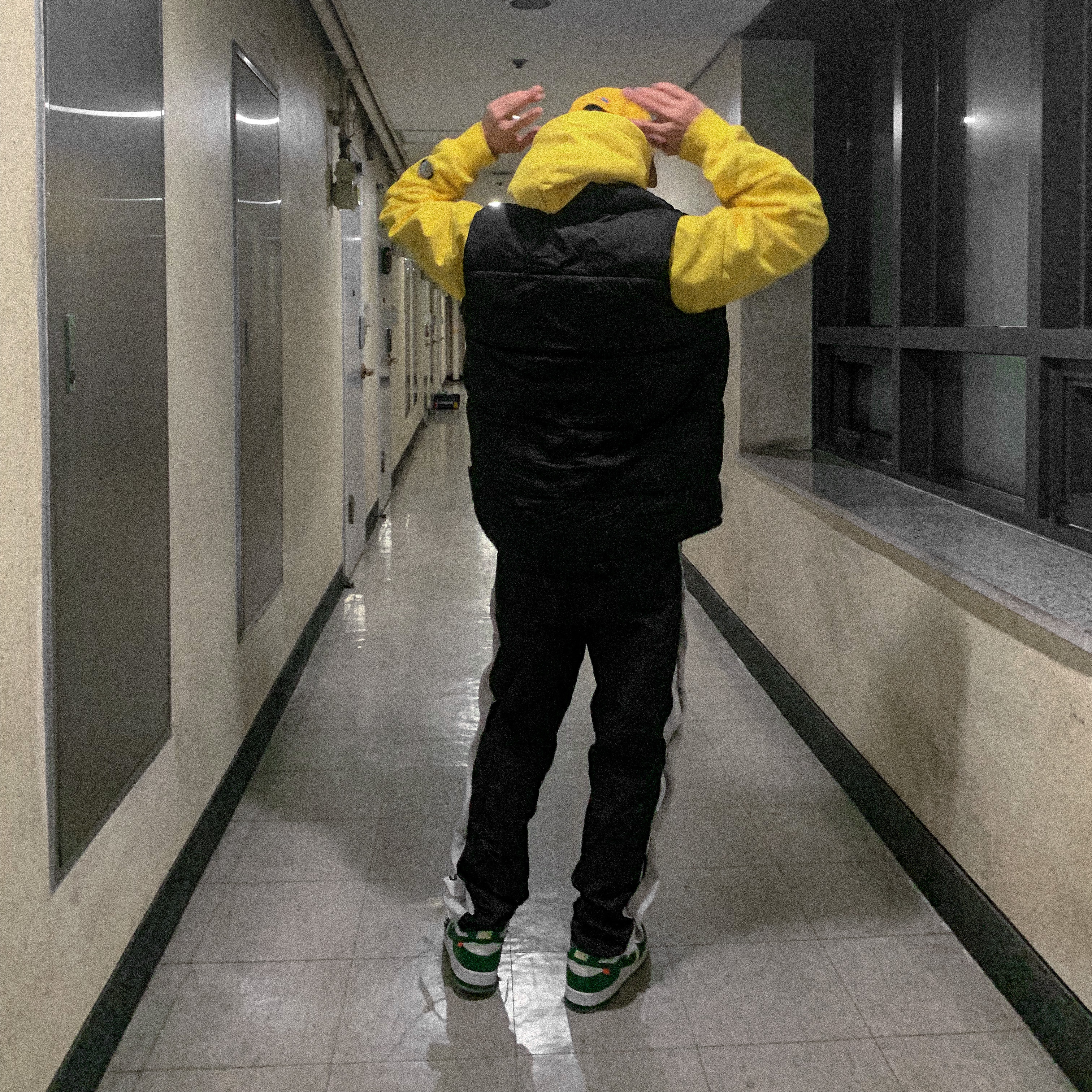 Nike x Off-White Dunk Low Pine Green 착용 스타일 - 2