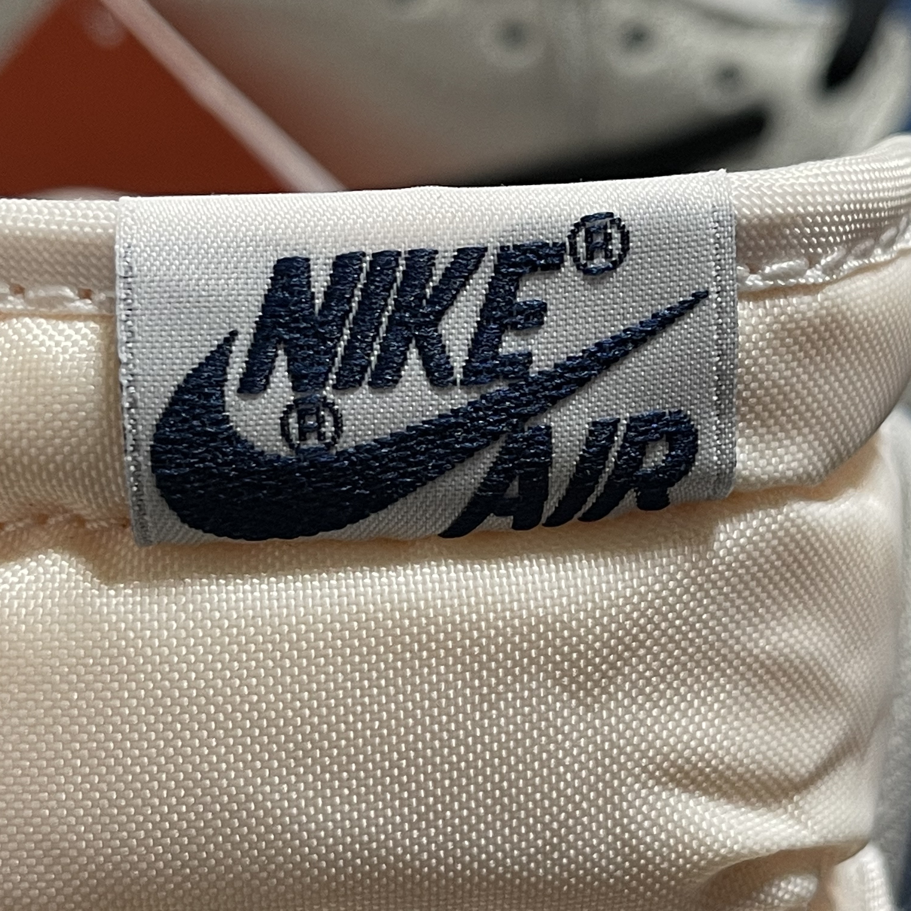 Jordan 1 High 85 College Navy 착용 스타일 - 2