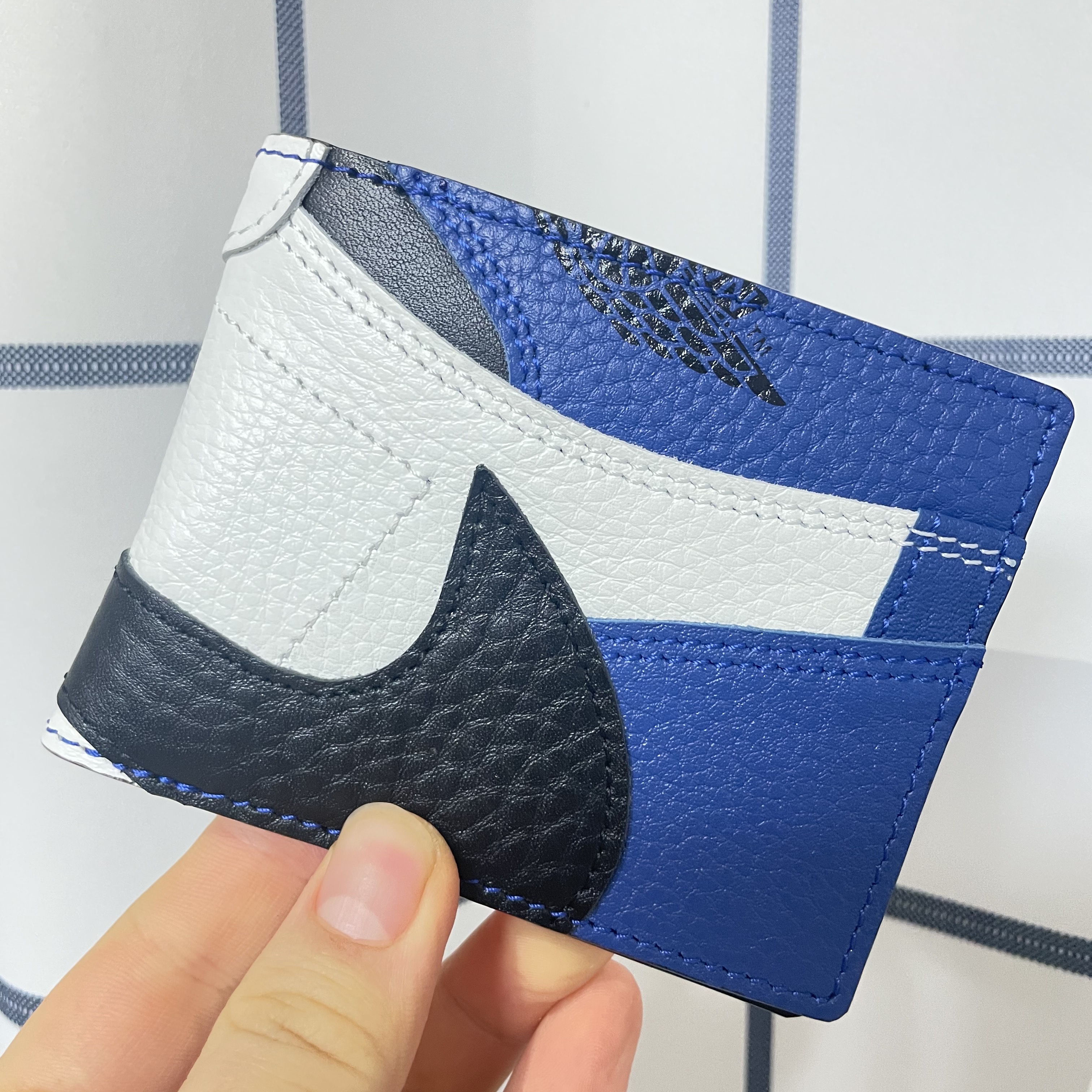 Jordan 1 x Travis Scott x Fragment Retro High OG SP Military Blue 착용 스타일 - 1