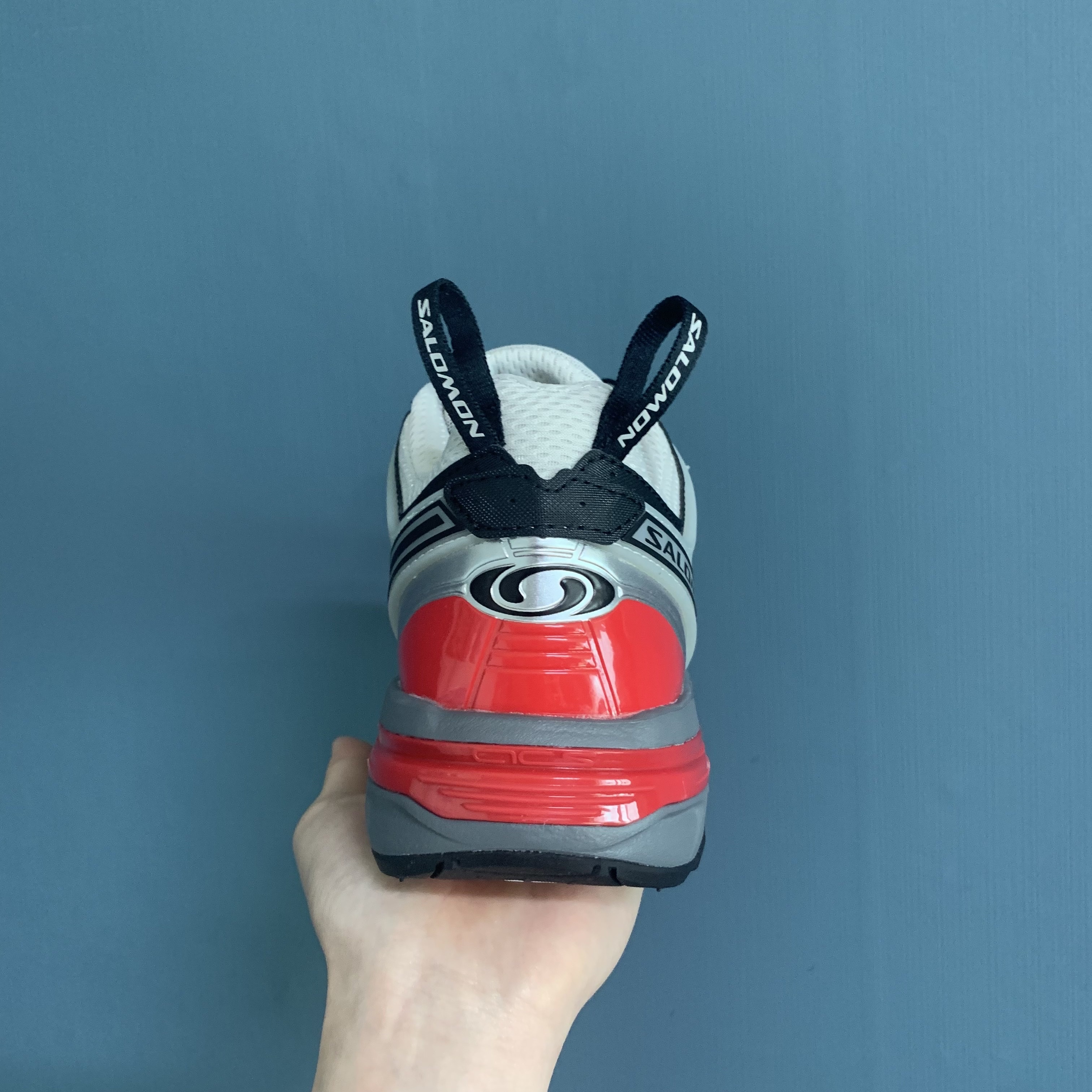 Salomon ACS Pro ADV Lunar Rock Goji 착용 스타일 - 3