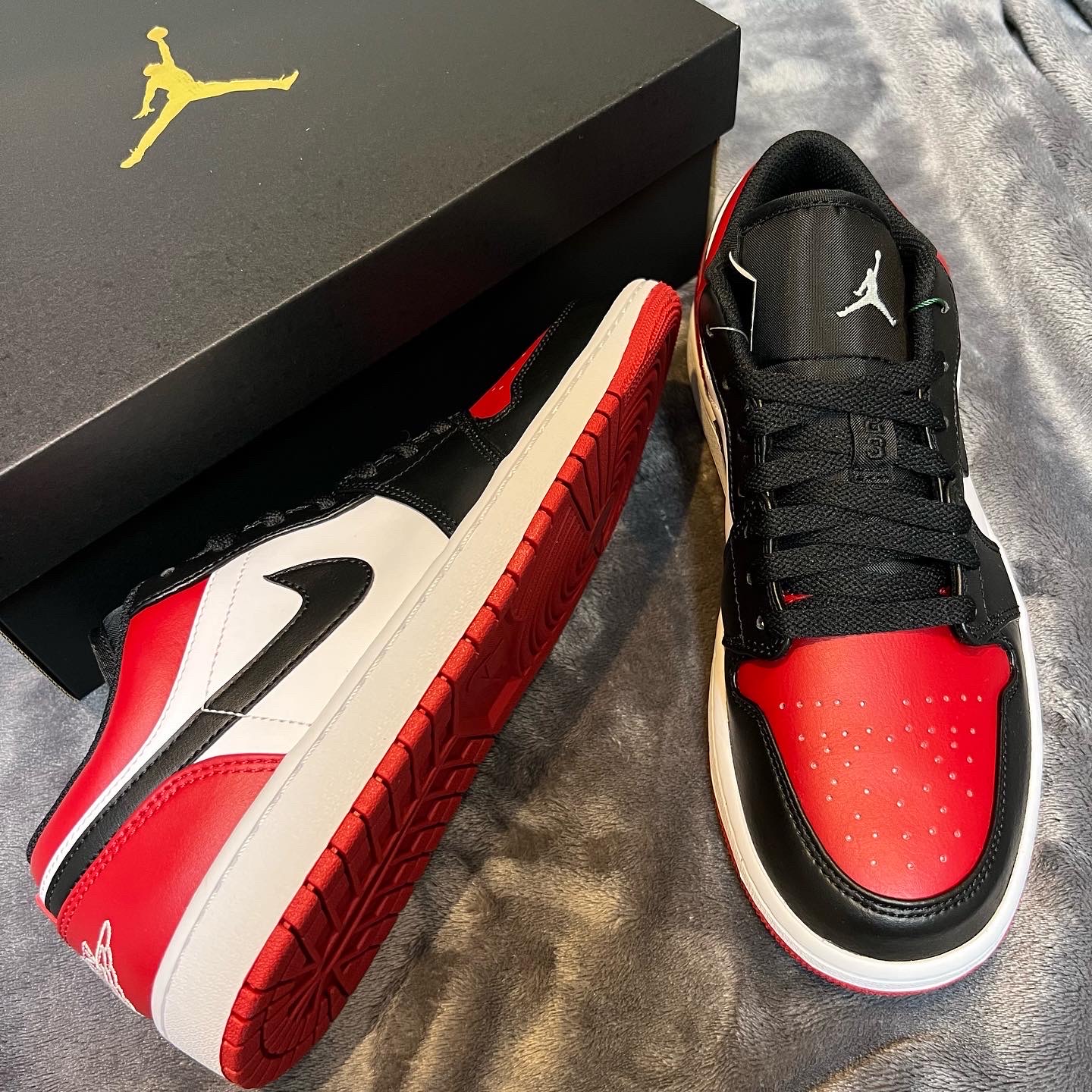 Jordan 1 Low Bred Toe 착용 스타일 - 3