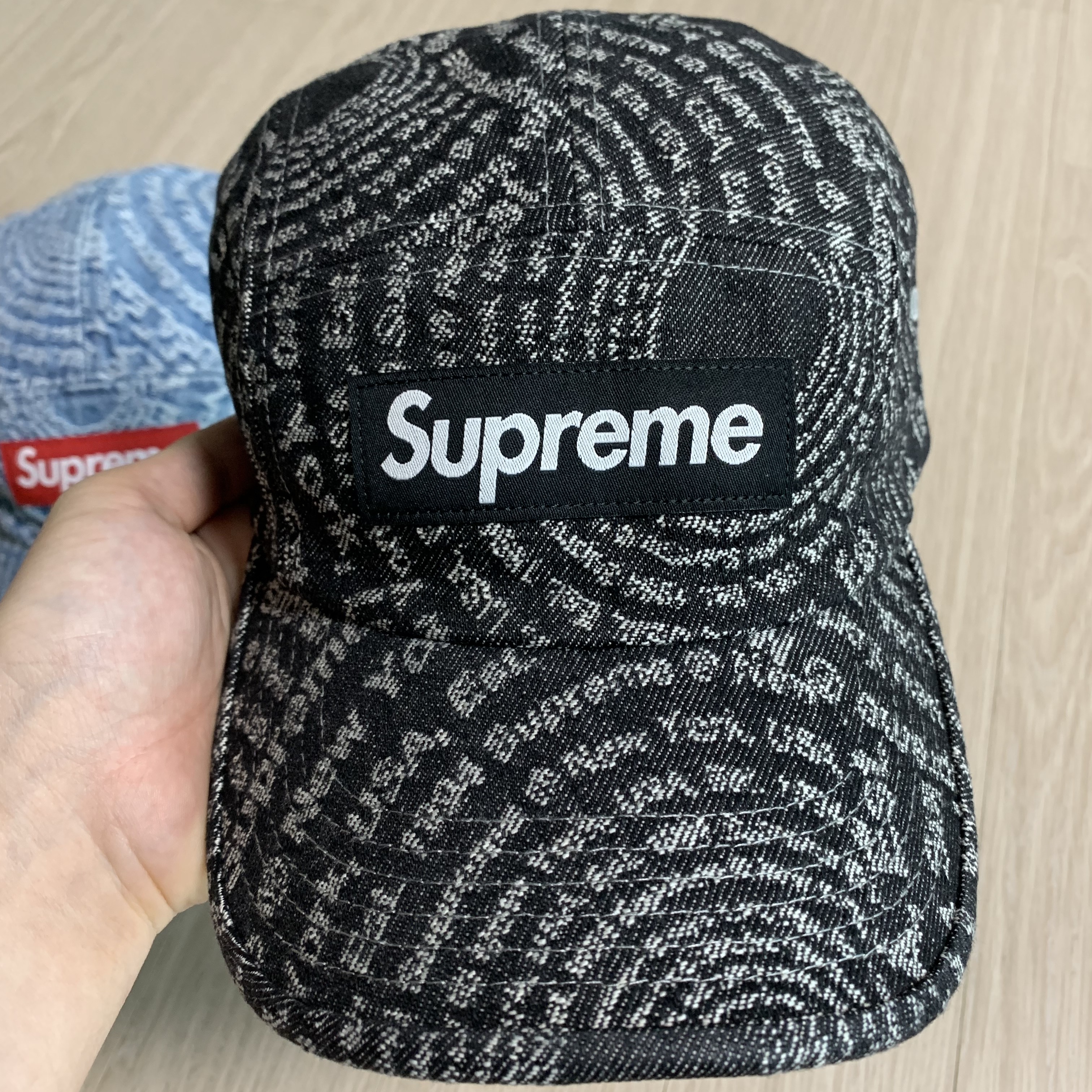 Supreme Circles Jacquard Denim Camp Cap Black - 21FW 착용 스타일 - 1