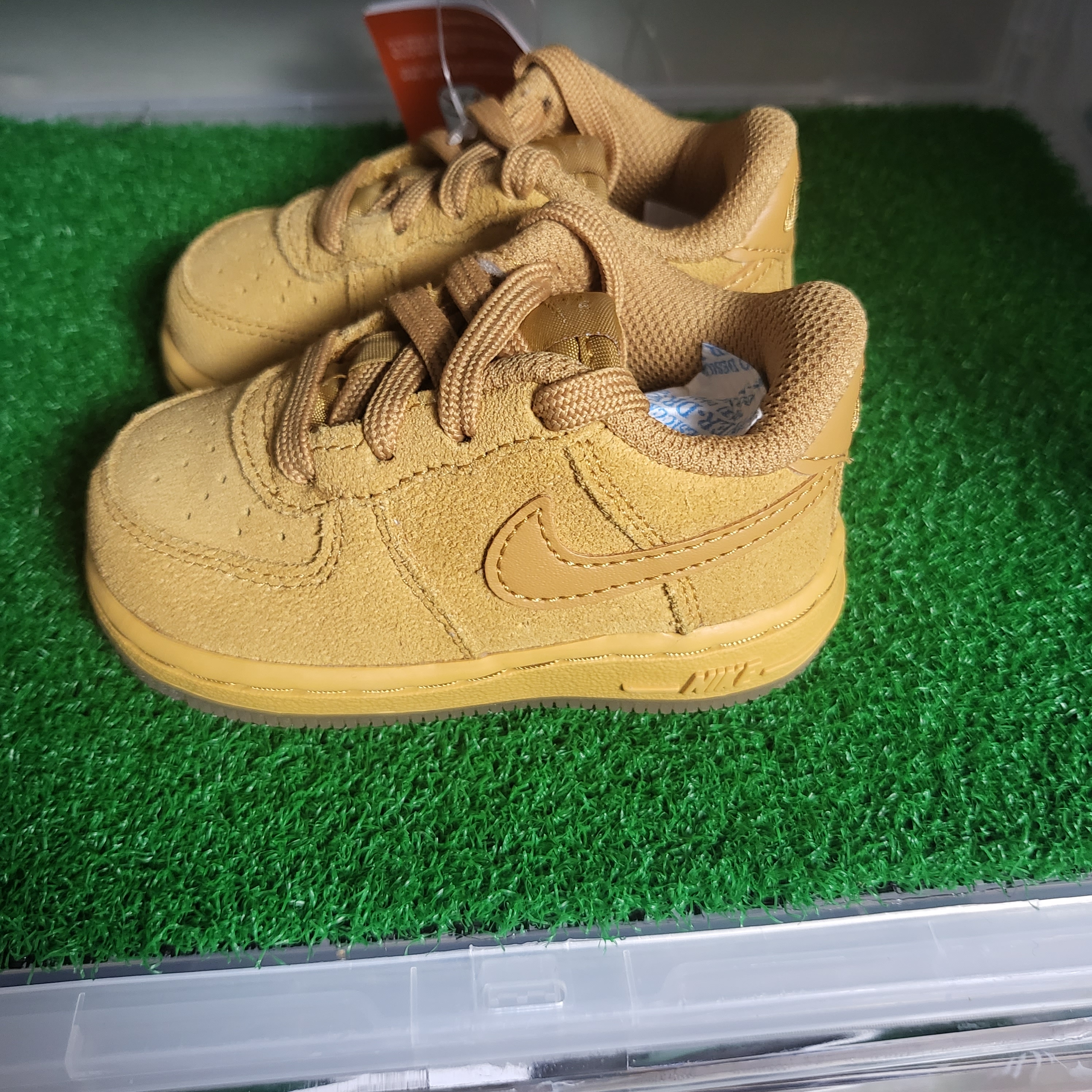 (TD) Nike Force 1 Low Wheat, Jordan 1 Low Golf Chicago 착용 스타일 - 5
