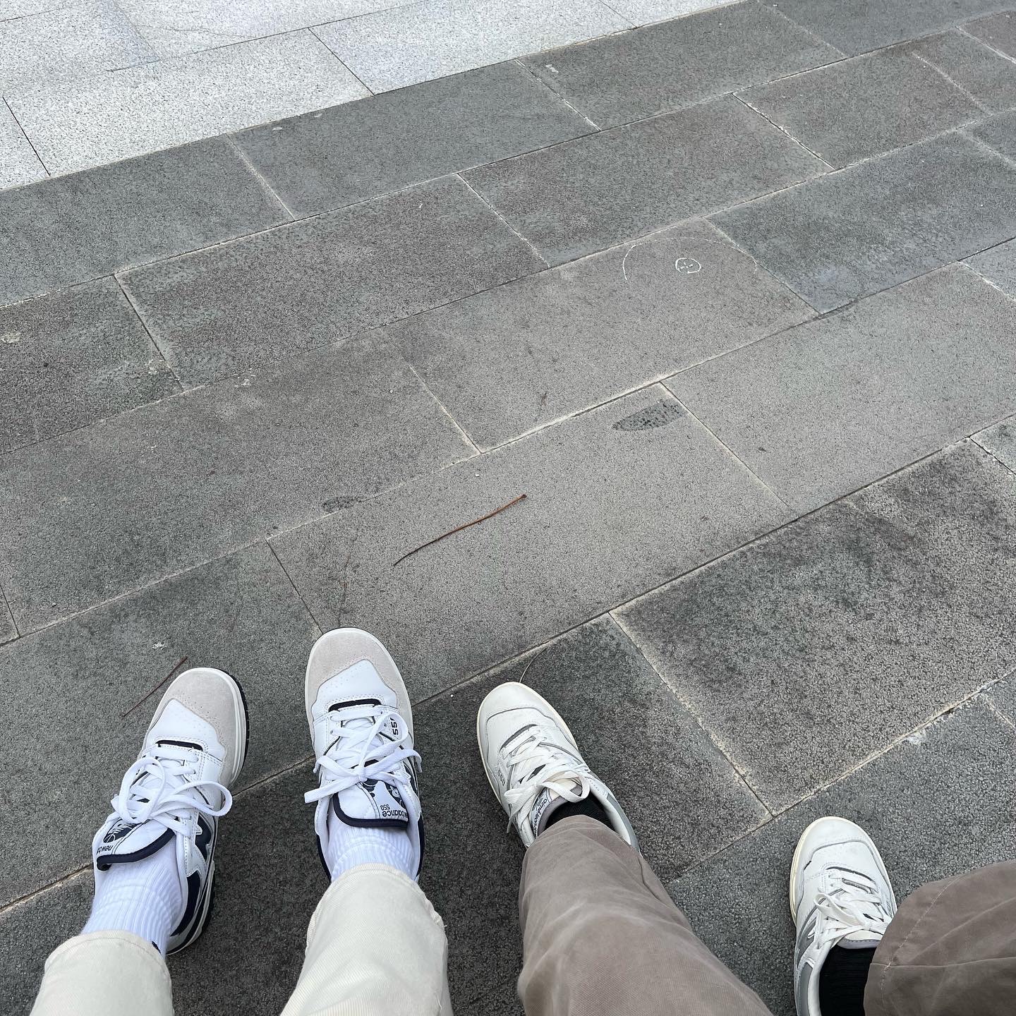 New Balance x Aime Leon Dore 550 Silver Mix, New Balance 550 White Navy 착용 스타일 - 3