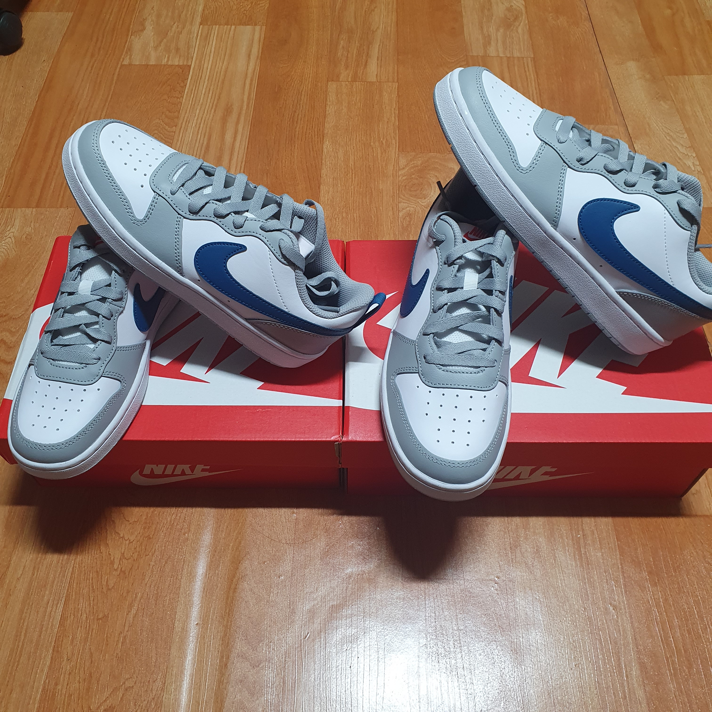 (GS) Nike Court Borough Low 2 Light Smoke Grey 착용 스타일 - 1