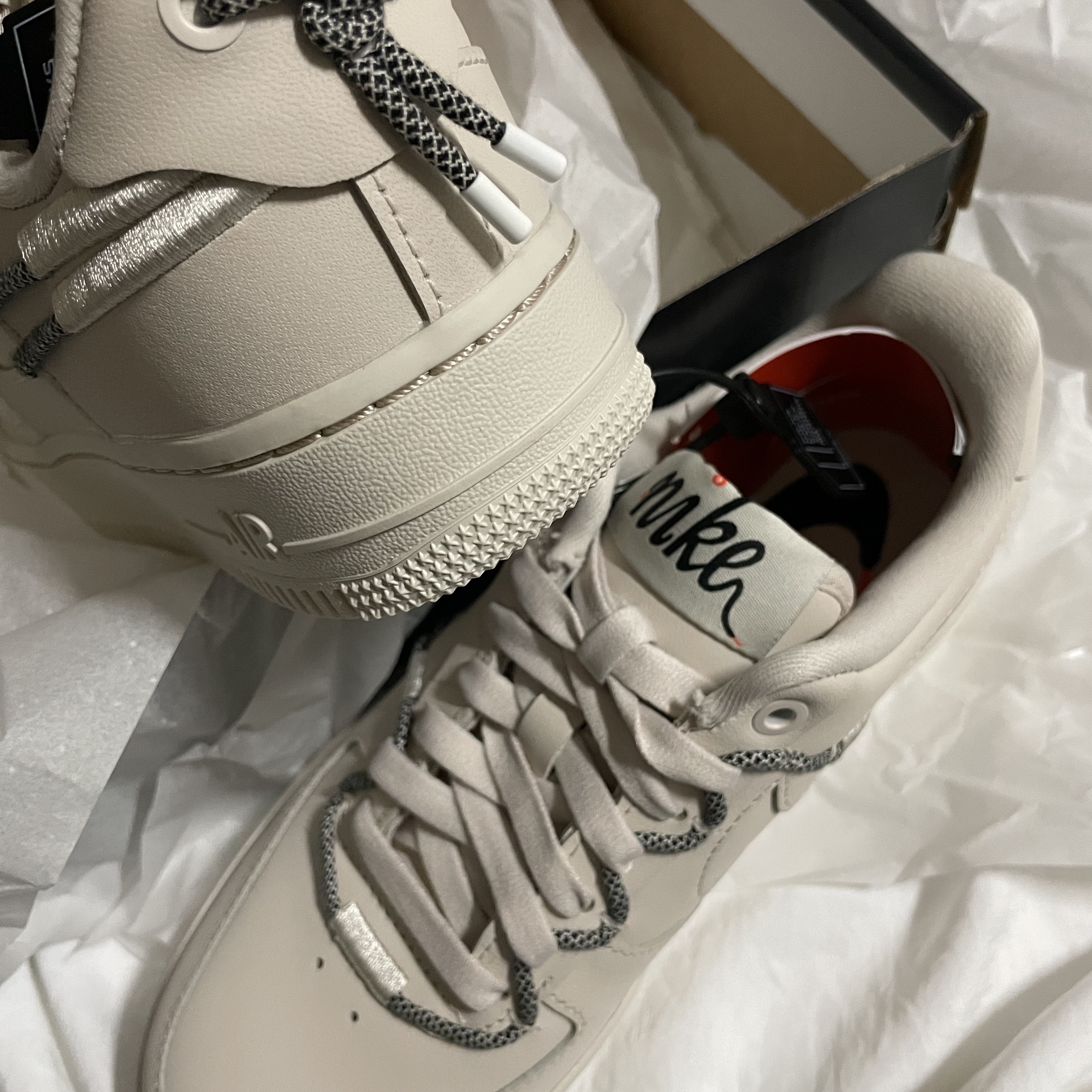 (W) Nike Air Force 1 '07 LX Light Orewood Brown 착용 스타일 - 2