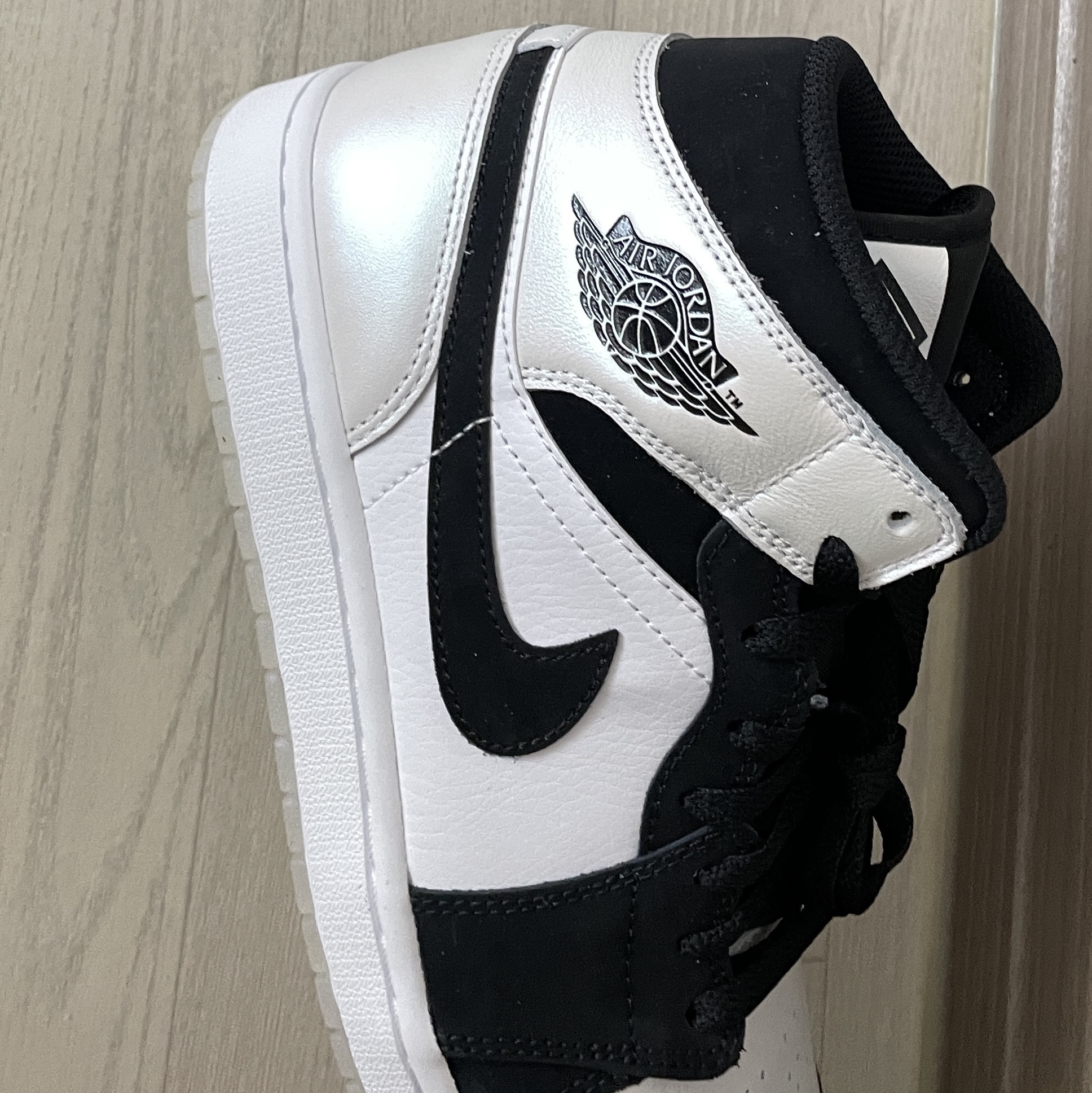 Jordan 1 Mid SE Diamond 착용 스타일 - 2