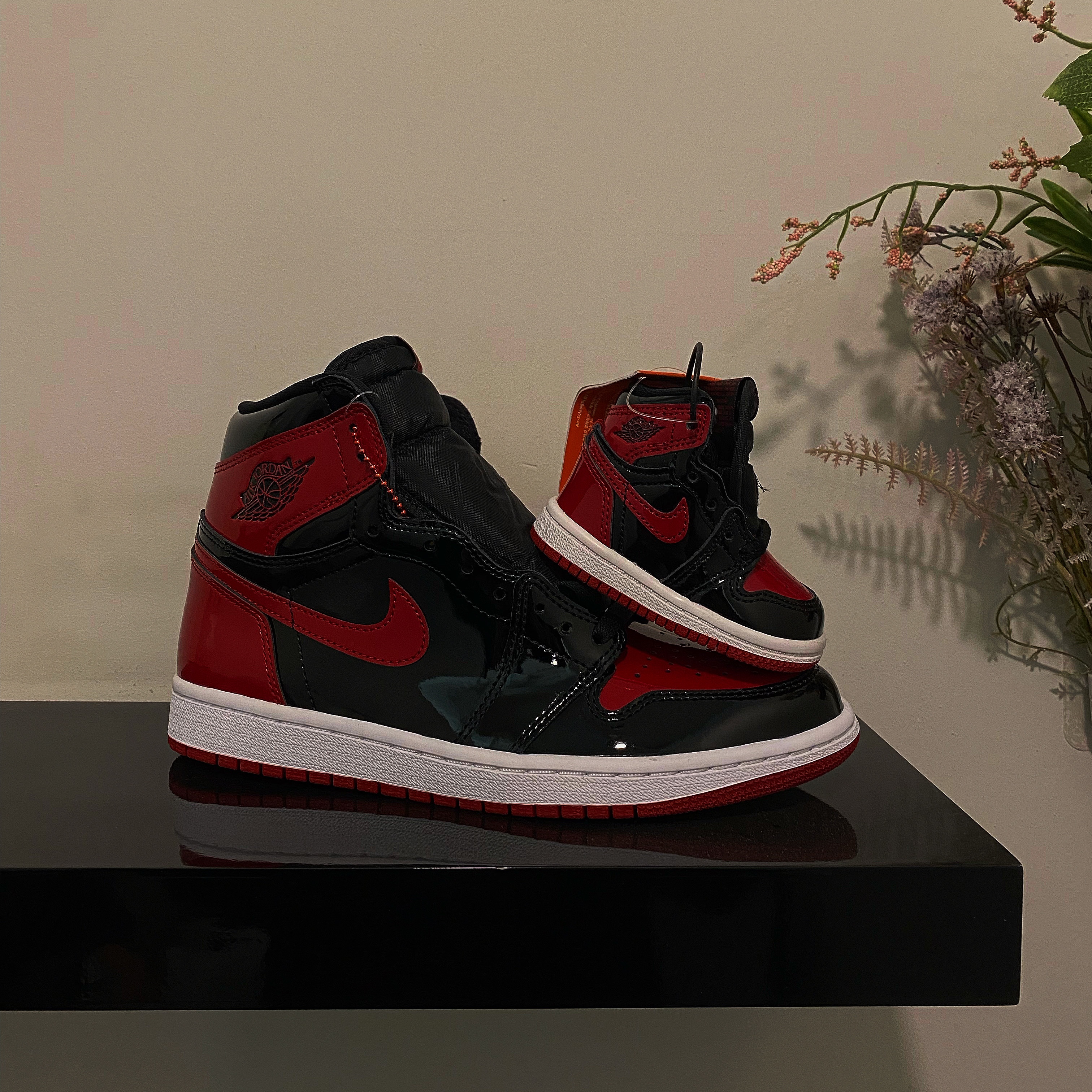 (TD) Jordan 1 Retro High OG Patent Bred, Jordan 1 Retro High OG Patent Bred 착용 스타일 - 1