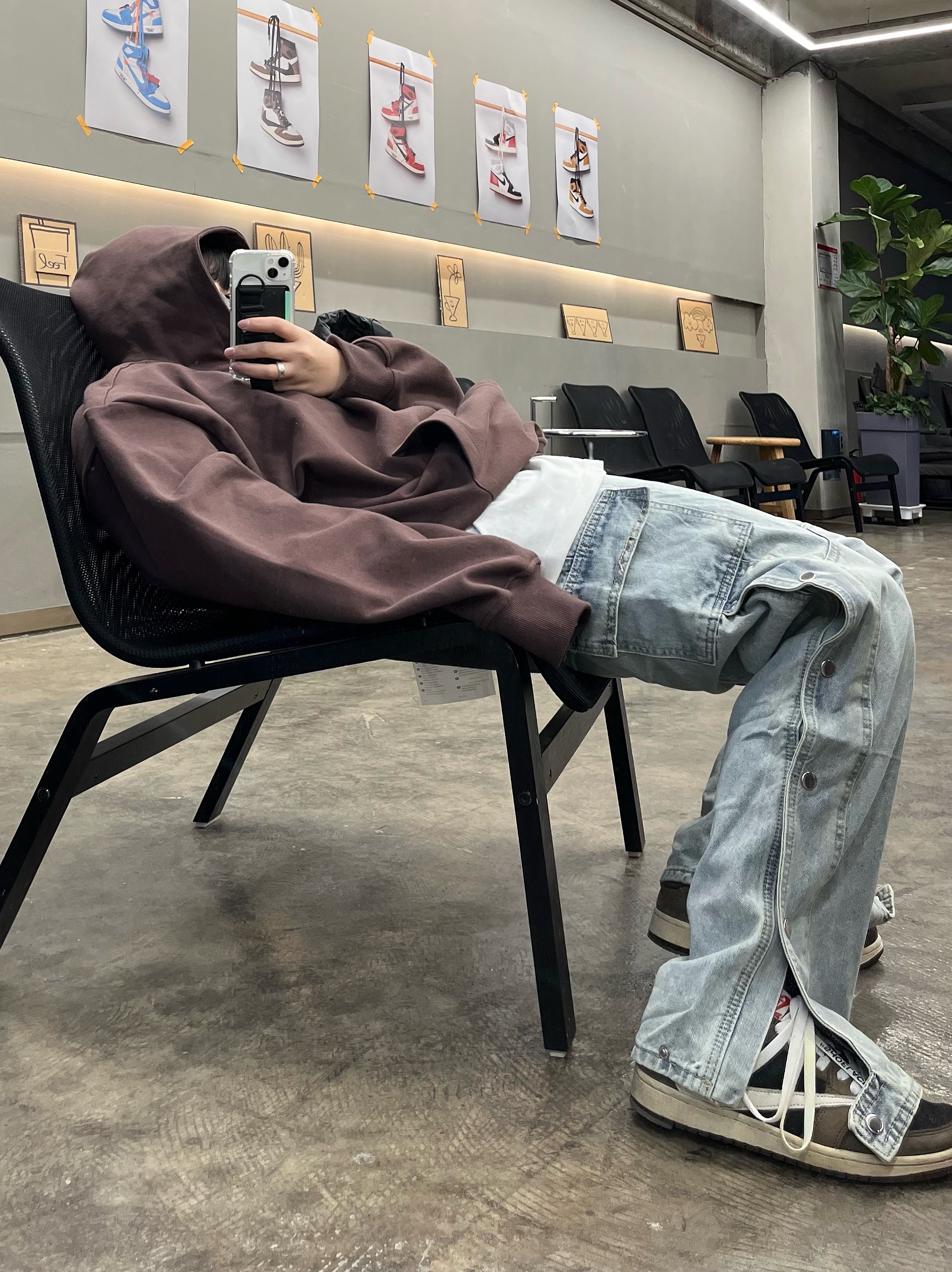 Jordan 1 x Travis Scott Retro Low OG SP Mocha 착용 스타일