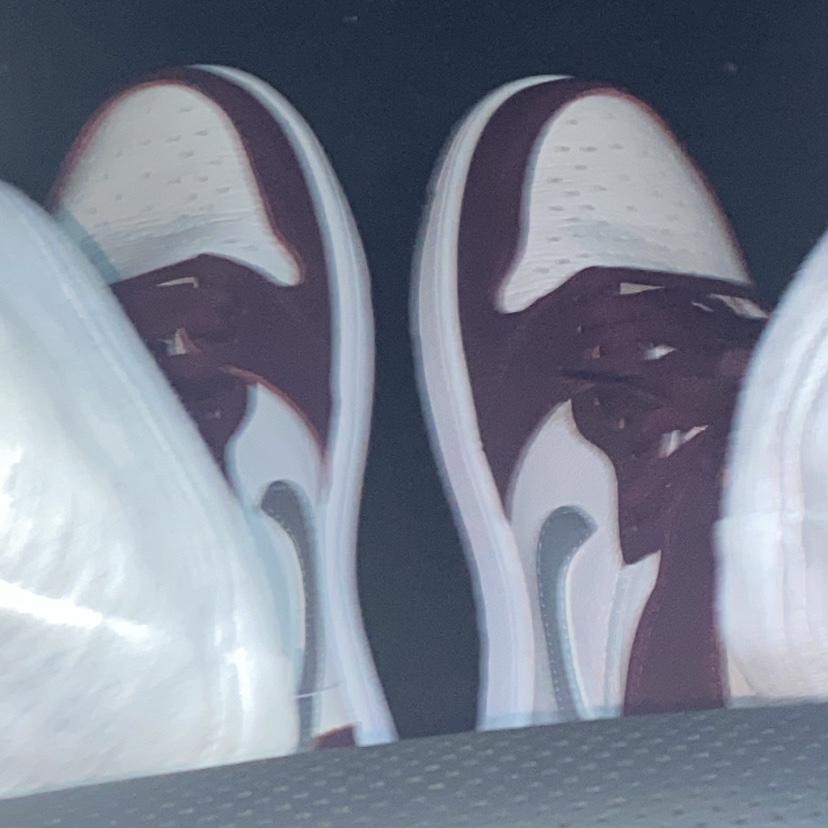 Jordan 1 Retro High OG Bordeaux 착용 스타일