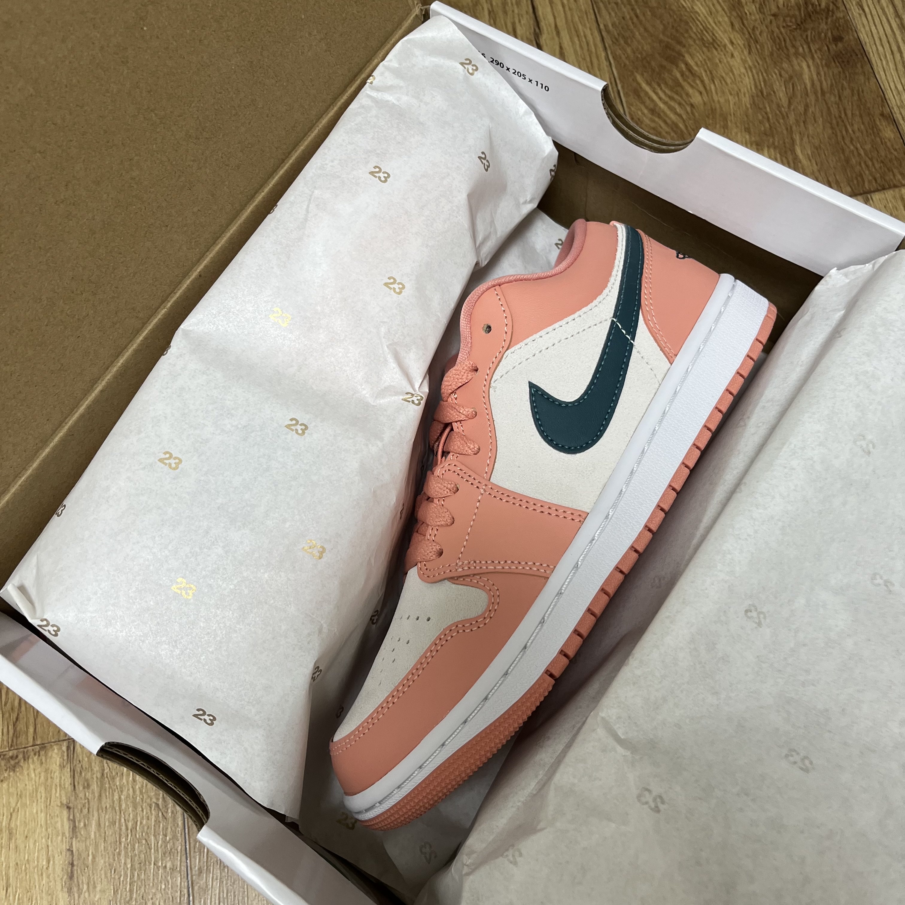 (W) Jordan 1 Low Light Madder Root 착용 스타일 - 3