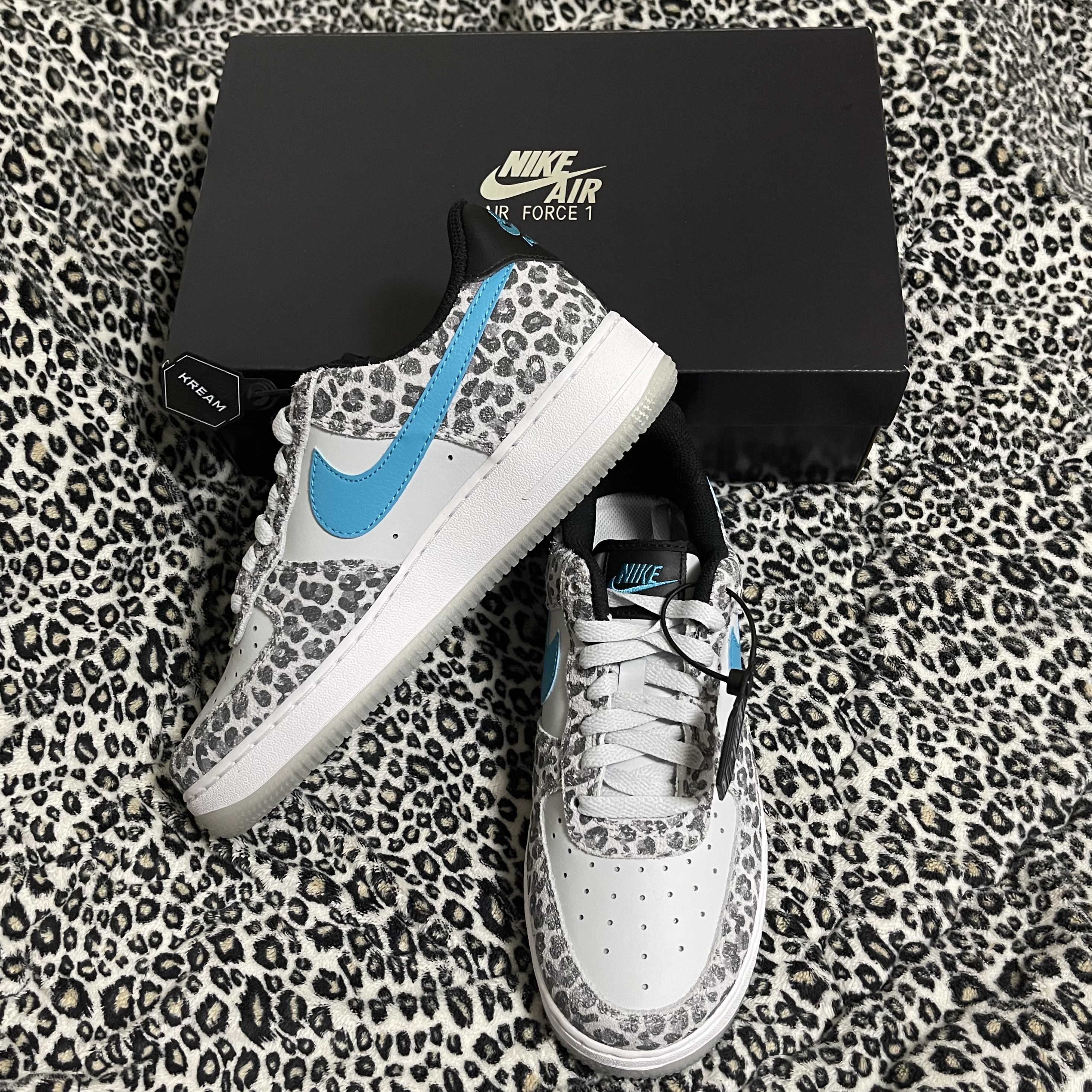 Nike Air Force 1 '07 PRM Pure Platinum 착용 스타일