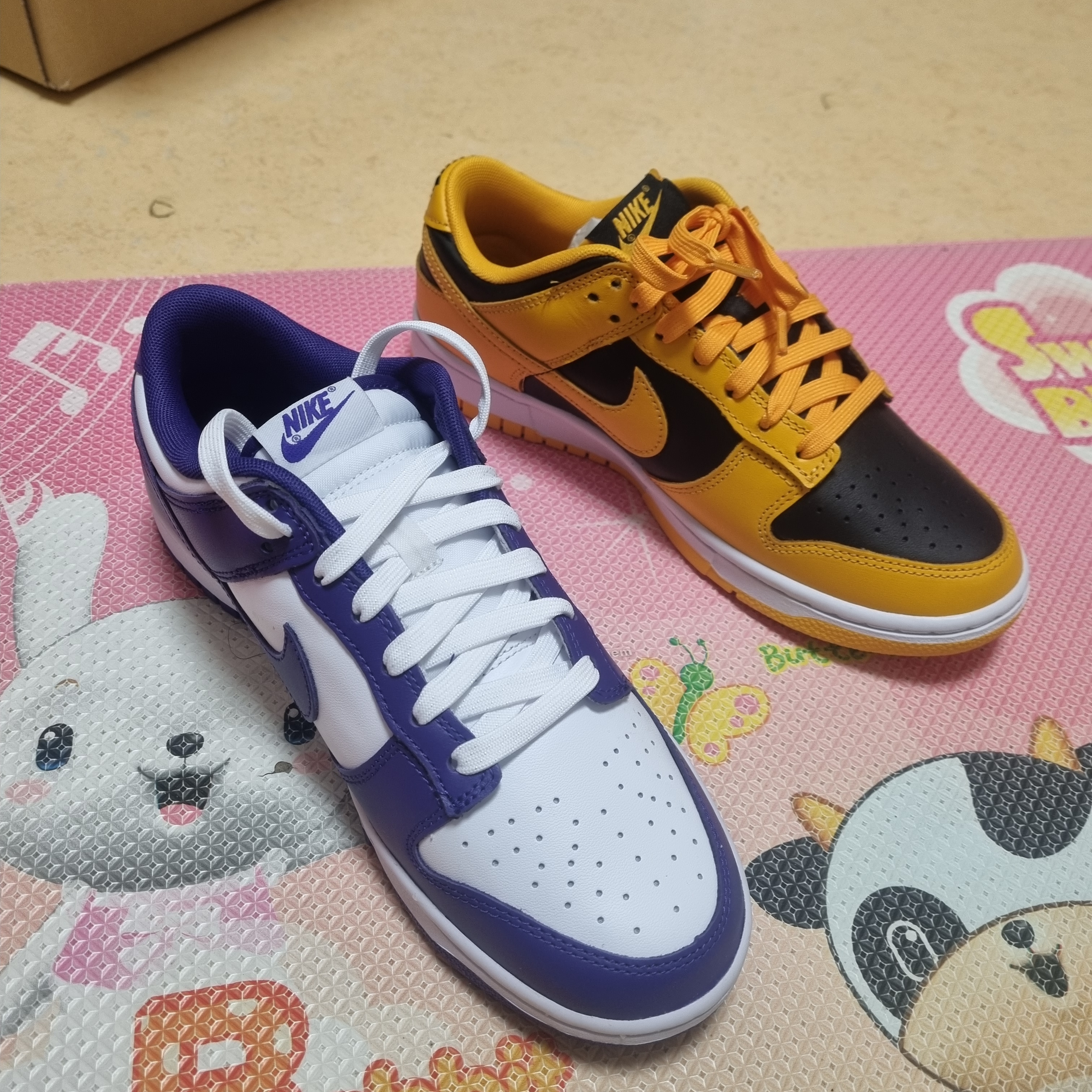 Nike Dunk Low Retro Championship Court Purple, Nike Dunk Low Retro Championship Goldenrod 착용 스타일