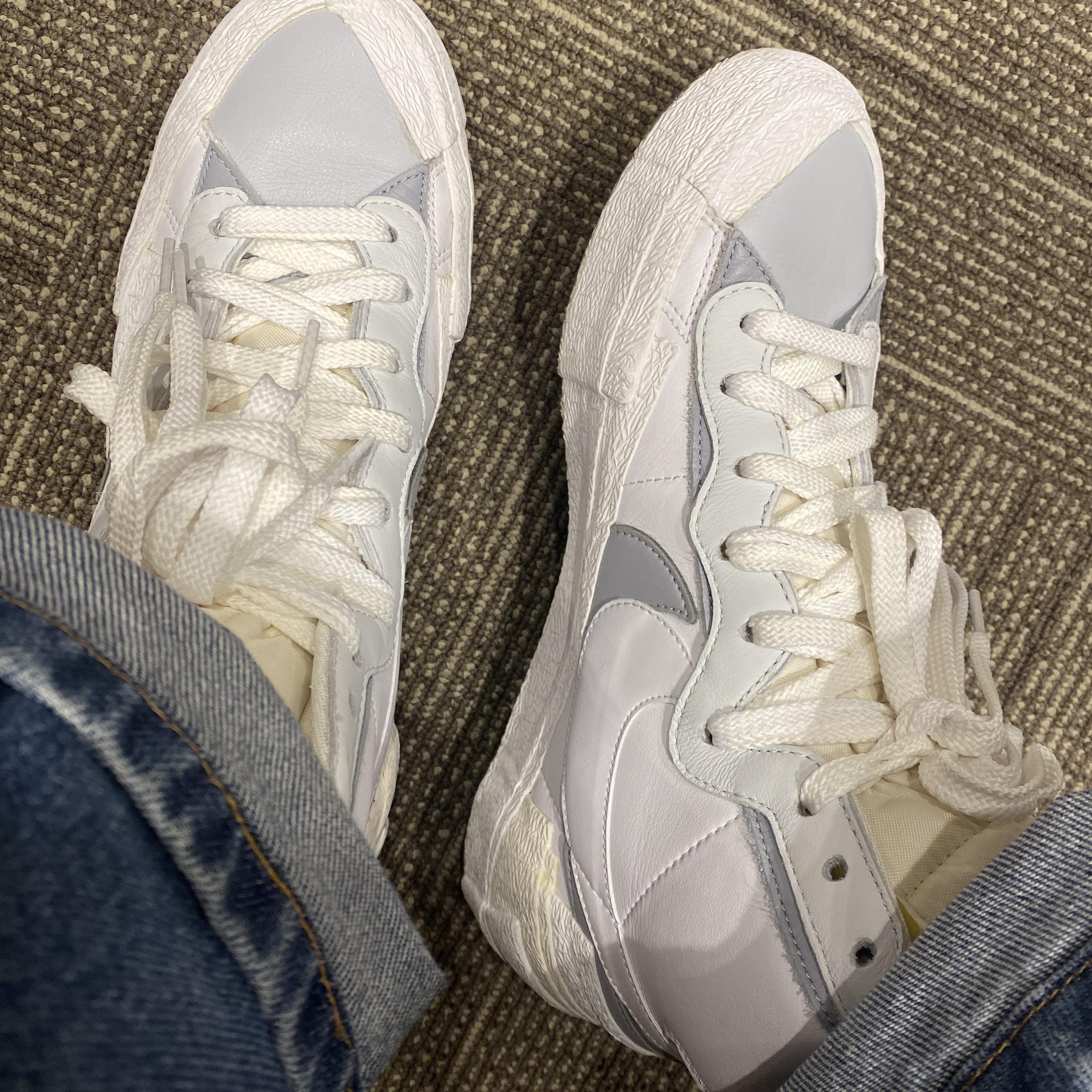 Nike x Sacai Blazer Mid White Grey 착용 스타일 - 3