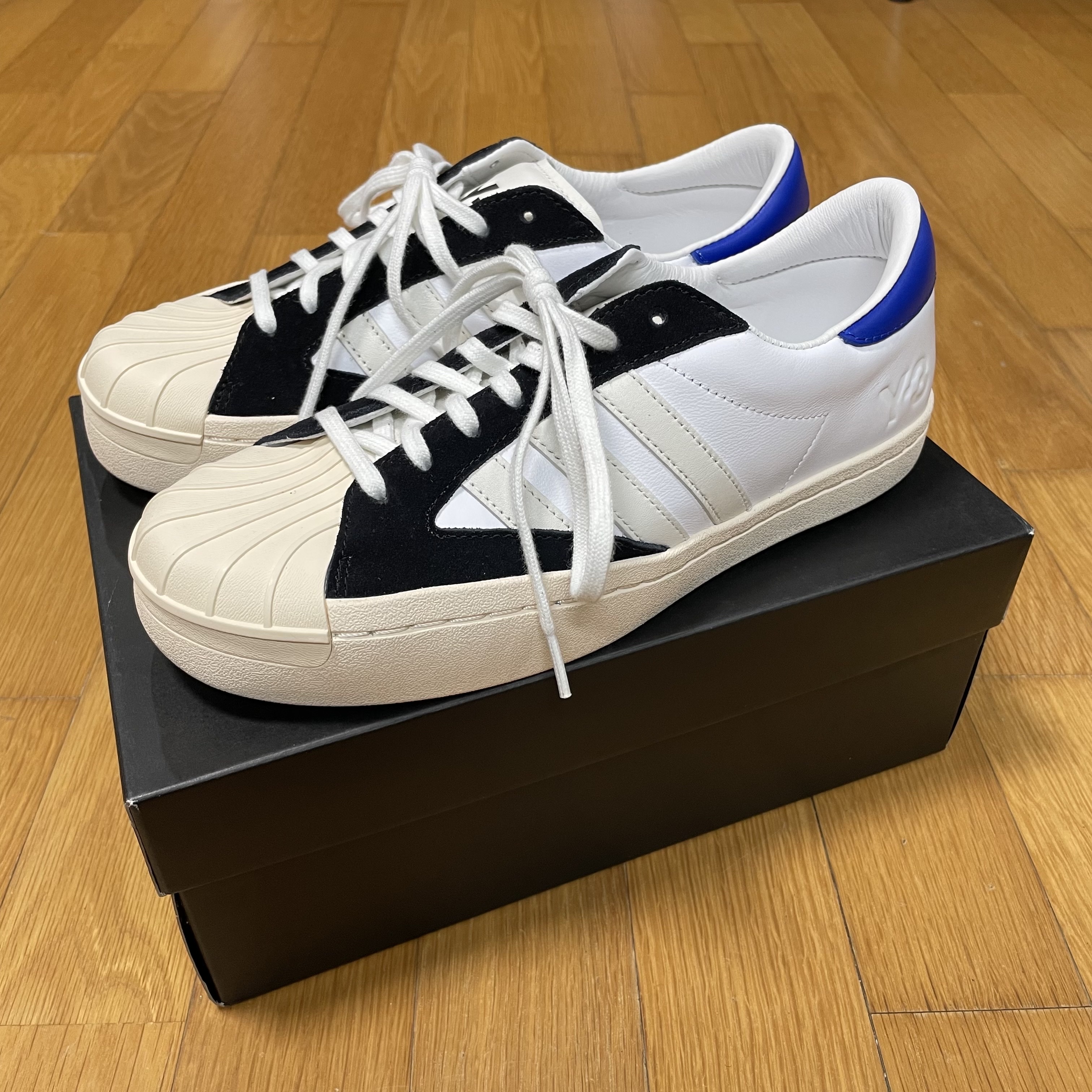 Y-3 Yohji Star Cloud White Bold Blue 착용 스타일