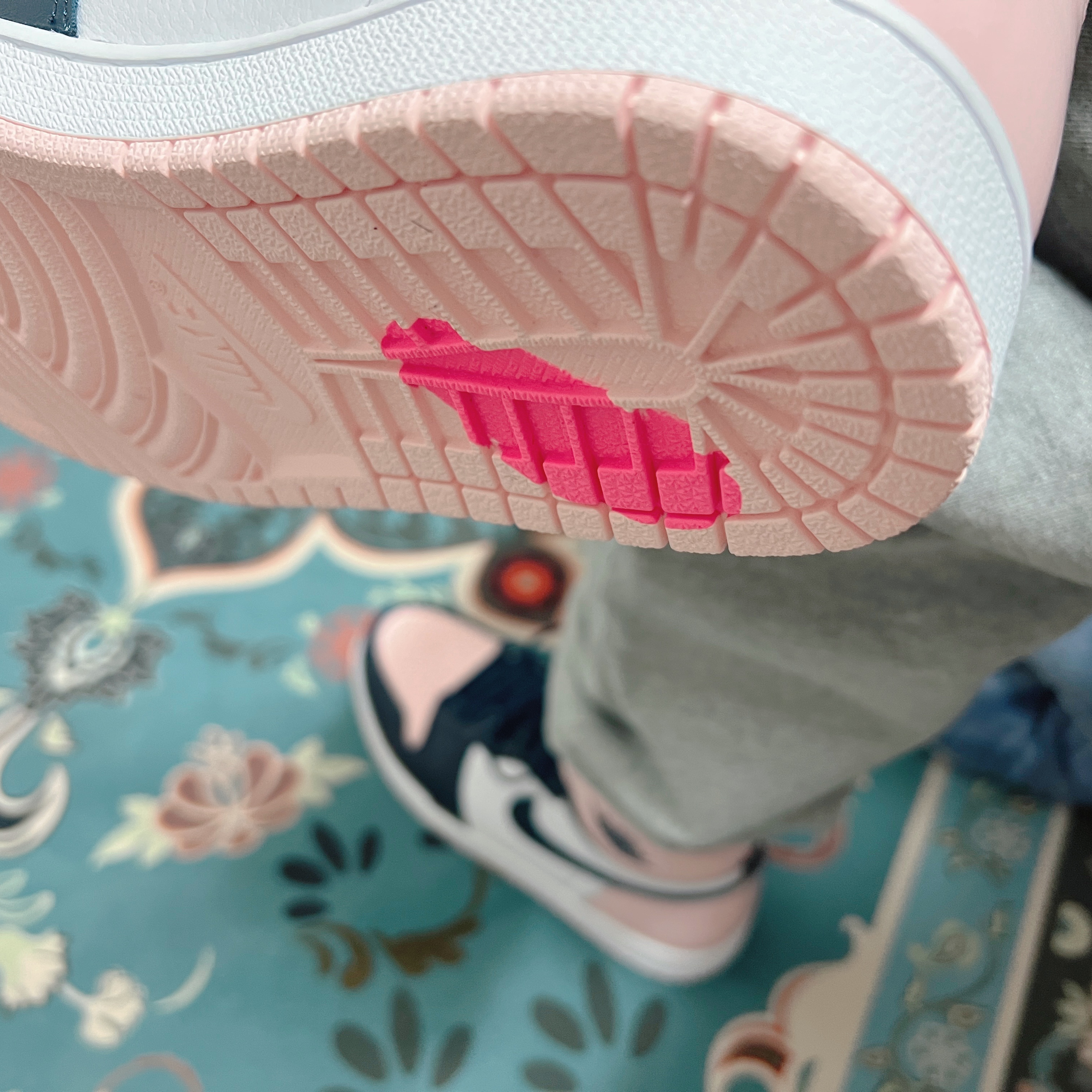 (W) Jordan 1 Retro High OG Atmosphere 착용 스타일 - 1