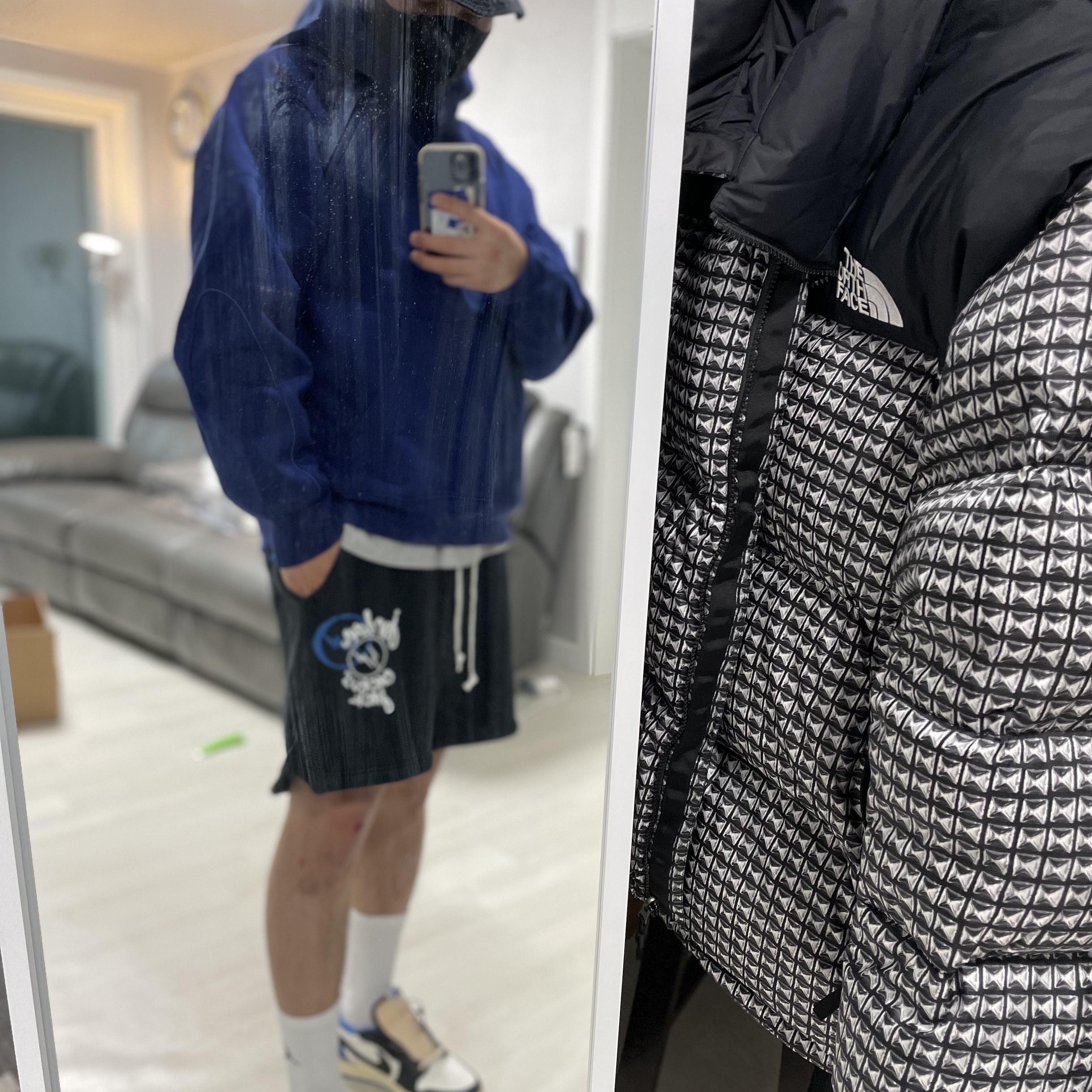 Jordan 1 x Travis Scott x Fragment Retro Low OG SP Military Blue, Jordan x Travis Scott x Fragment Shorts Black (DJ0617-010) 착용 스타일