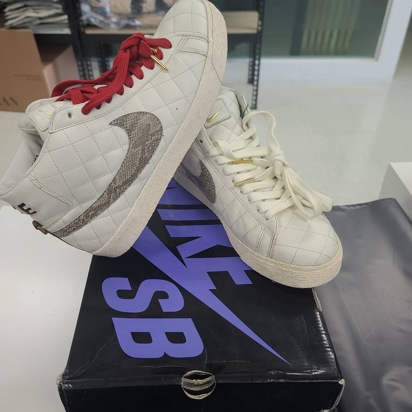 Nike x Supreme SB Blazer Sail 2006 착용 스타일