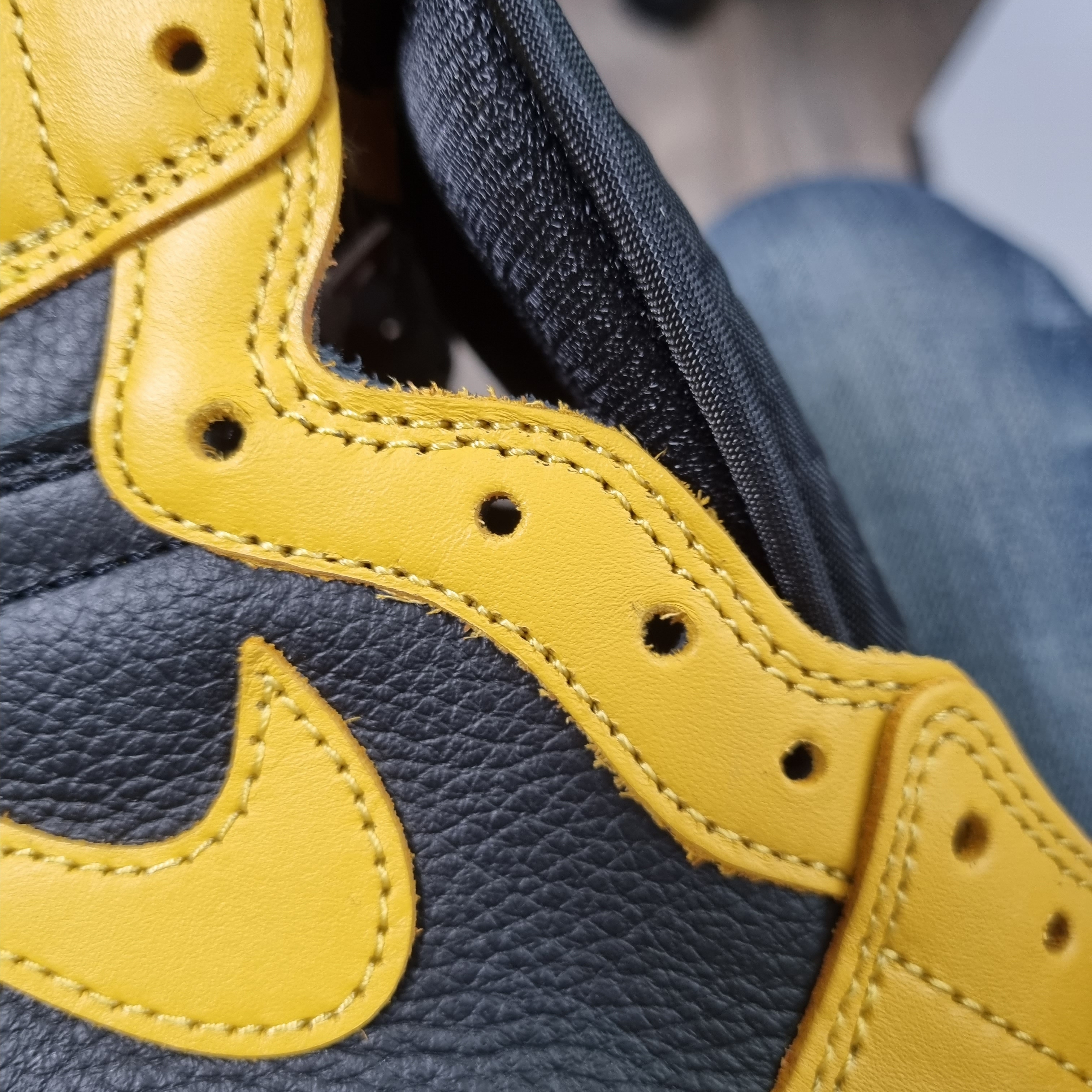 Jordan 1 Retro High OG Pollen 착용 스타일