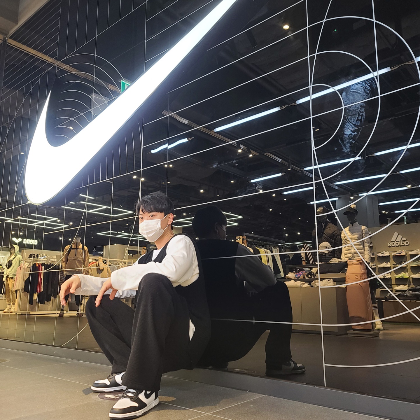 (W) Nike Dunk High Black and White, Nike Dunk High Retro Championship White 착용 스타일 - 2