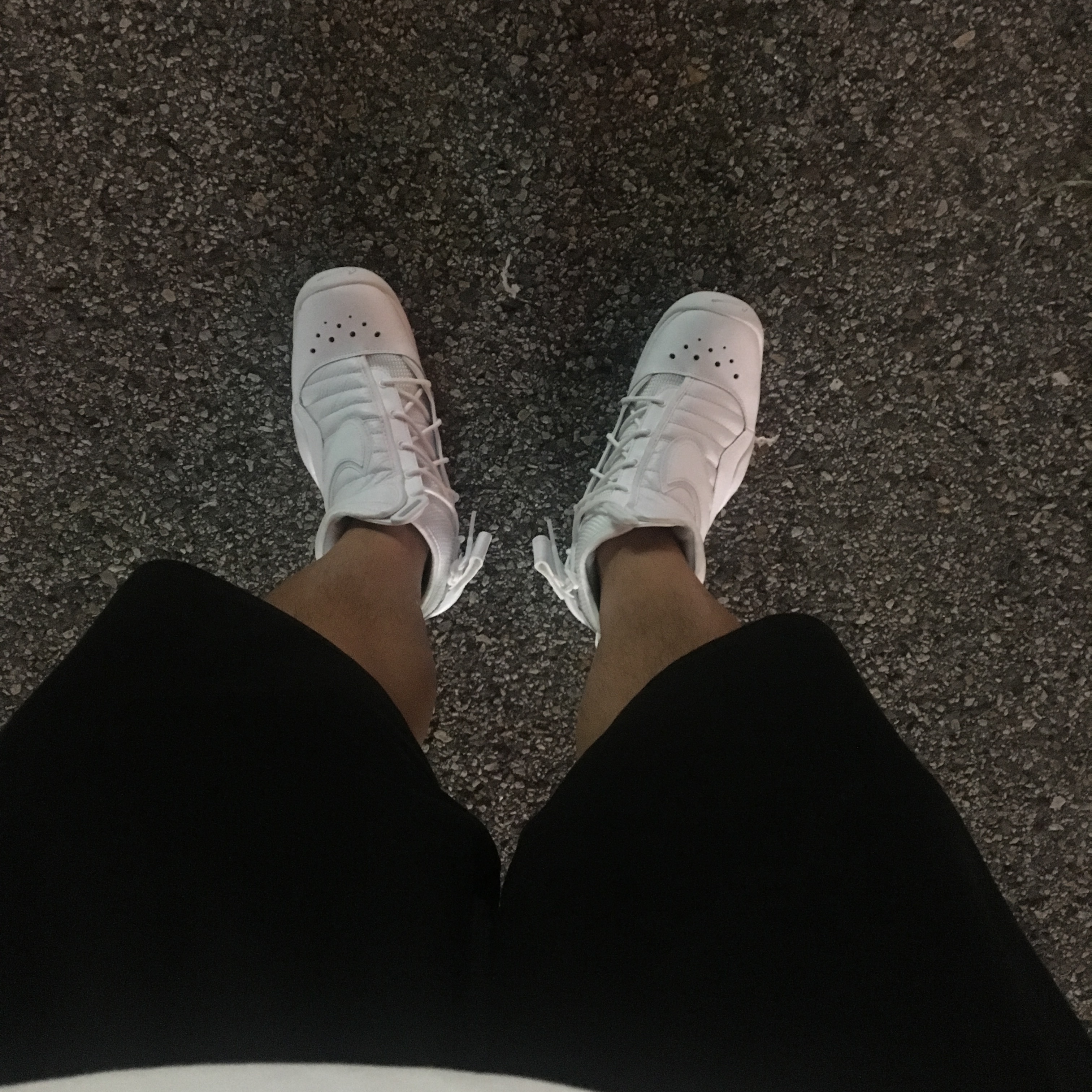 Nike Air Shake NDestrukt Triple White 착용 스타일 - 2