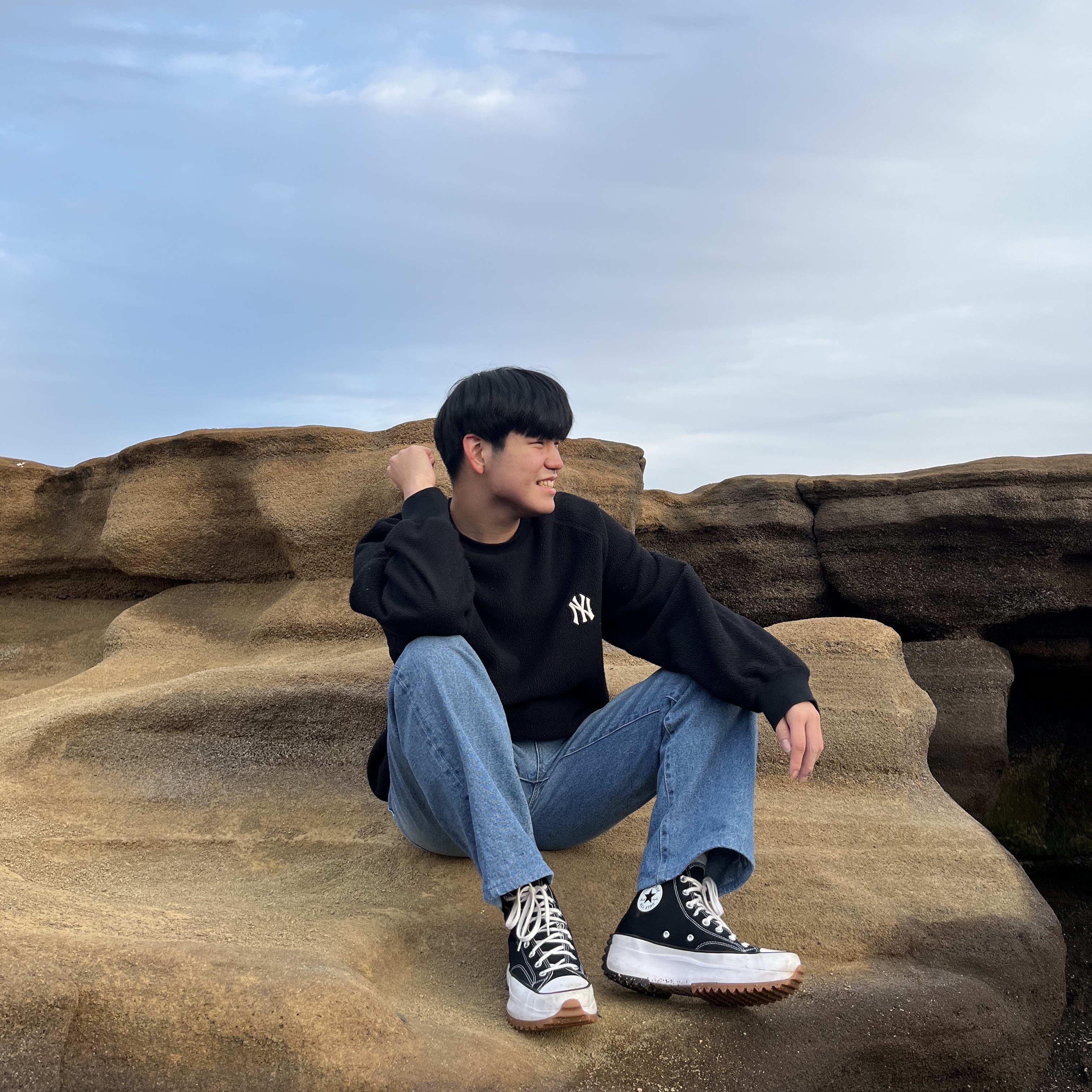 Converse Run Star Hike Hi Black White Gum 착용 스타일 - 1