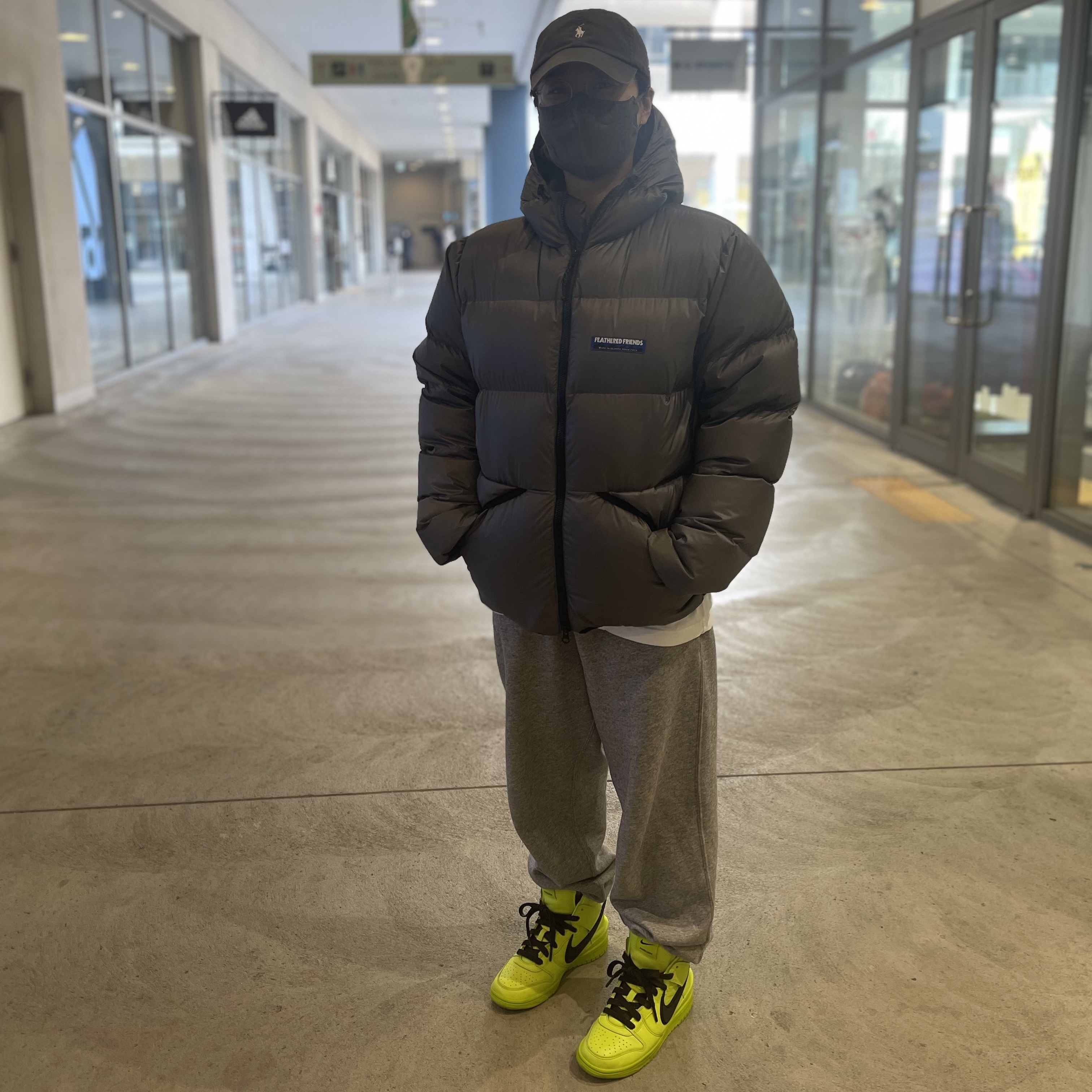 Nike x Ambush Dunk High Flash Lime, Feathered Friends Helios Hooded Down Jacket Ash 착용 스타일