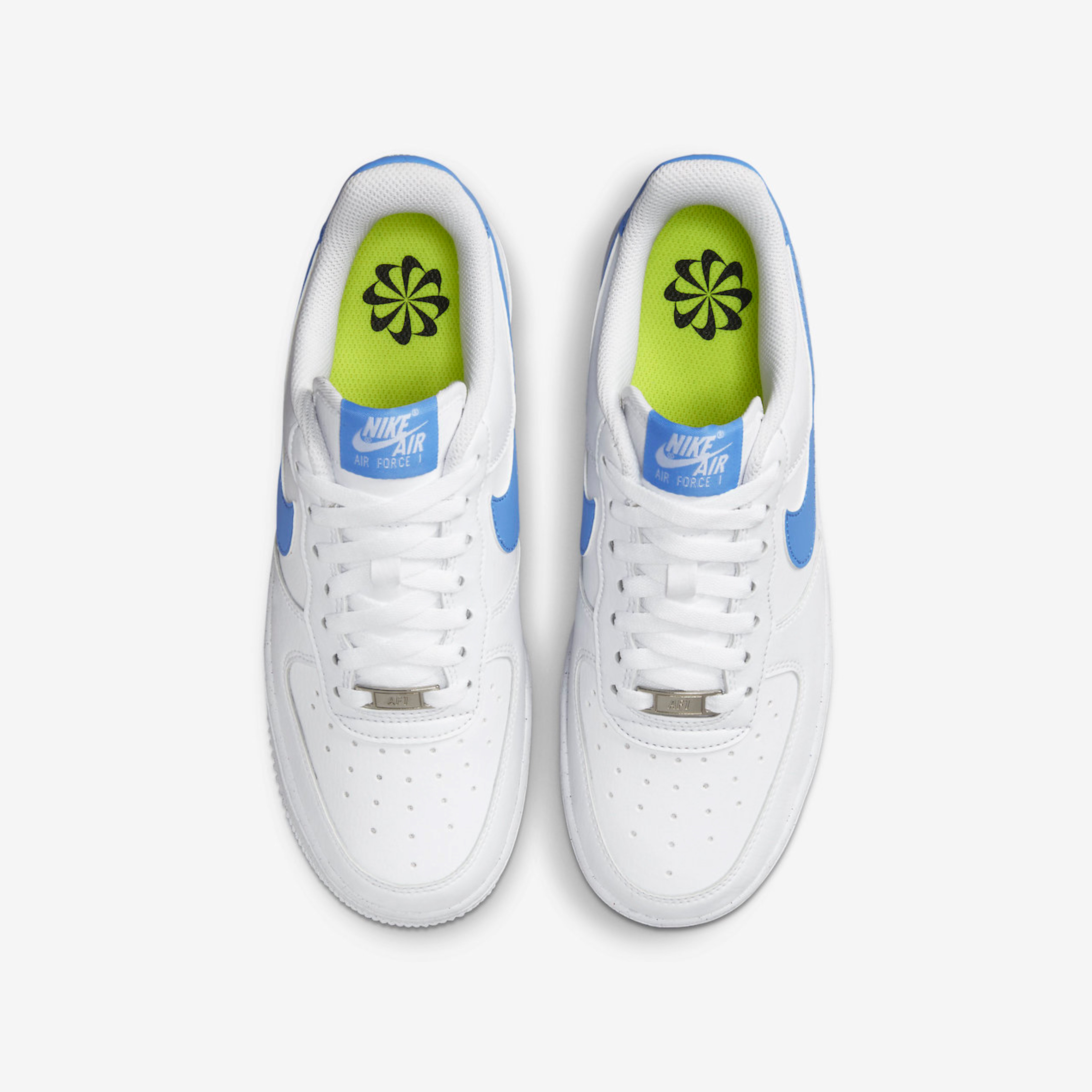 (W) Nike Air Force 1 '07 Next Nature White University Blue 착용 스타일 - 4