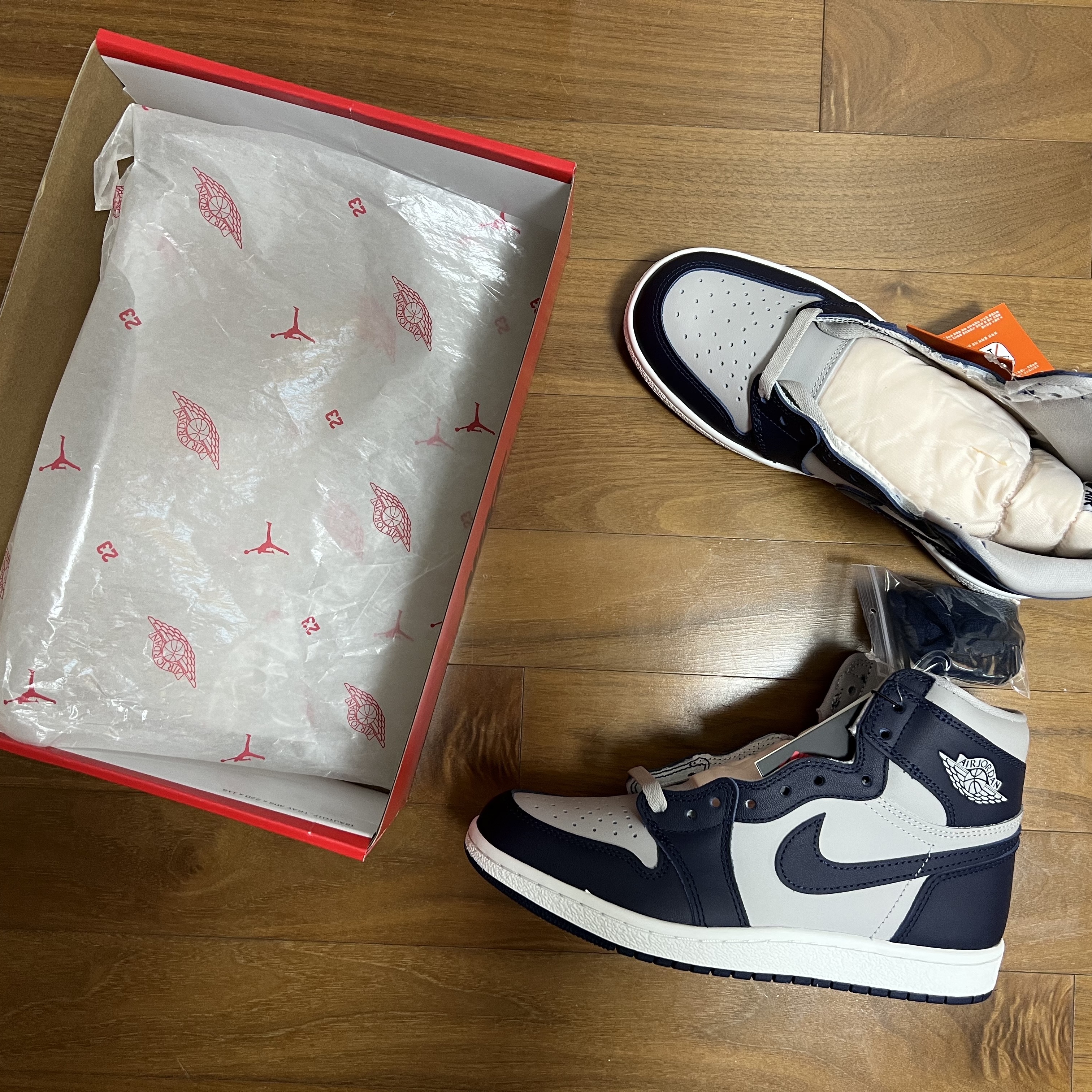 Jordan 1 High 85 College Navy 착용 스타일 - 2