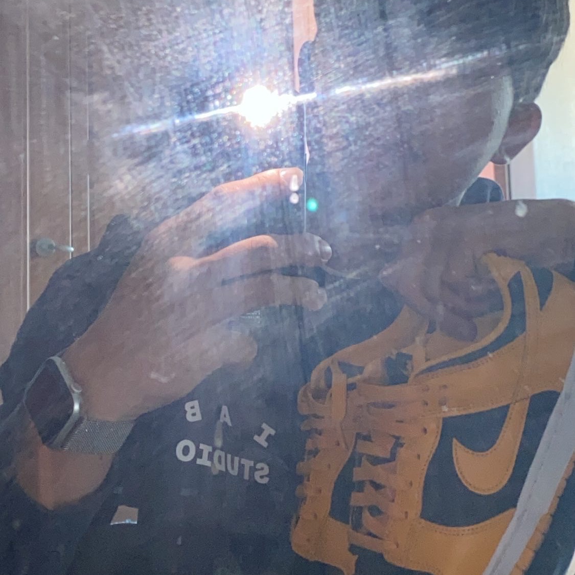 IAB Studio x Lee Pigment Sweatshirt Indigo Navy, Nike Dunk Low Retro Championship Goldenrod 착용 스타일