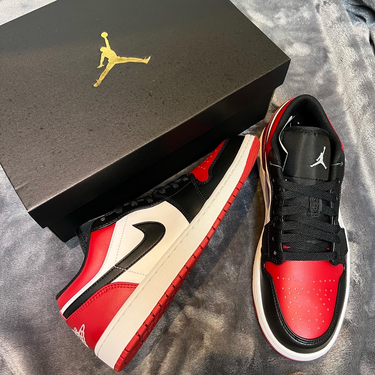 Jordan 1 Low Bred Toe 착용 스타일 - 2