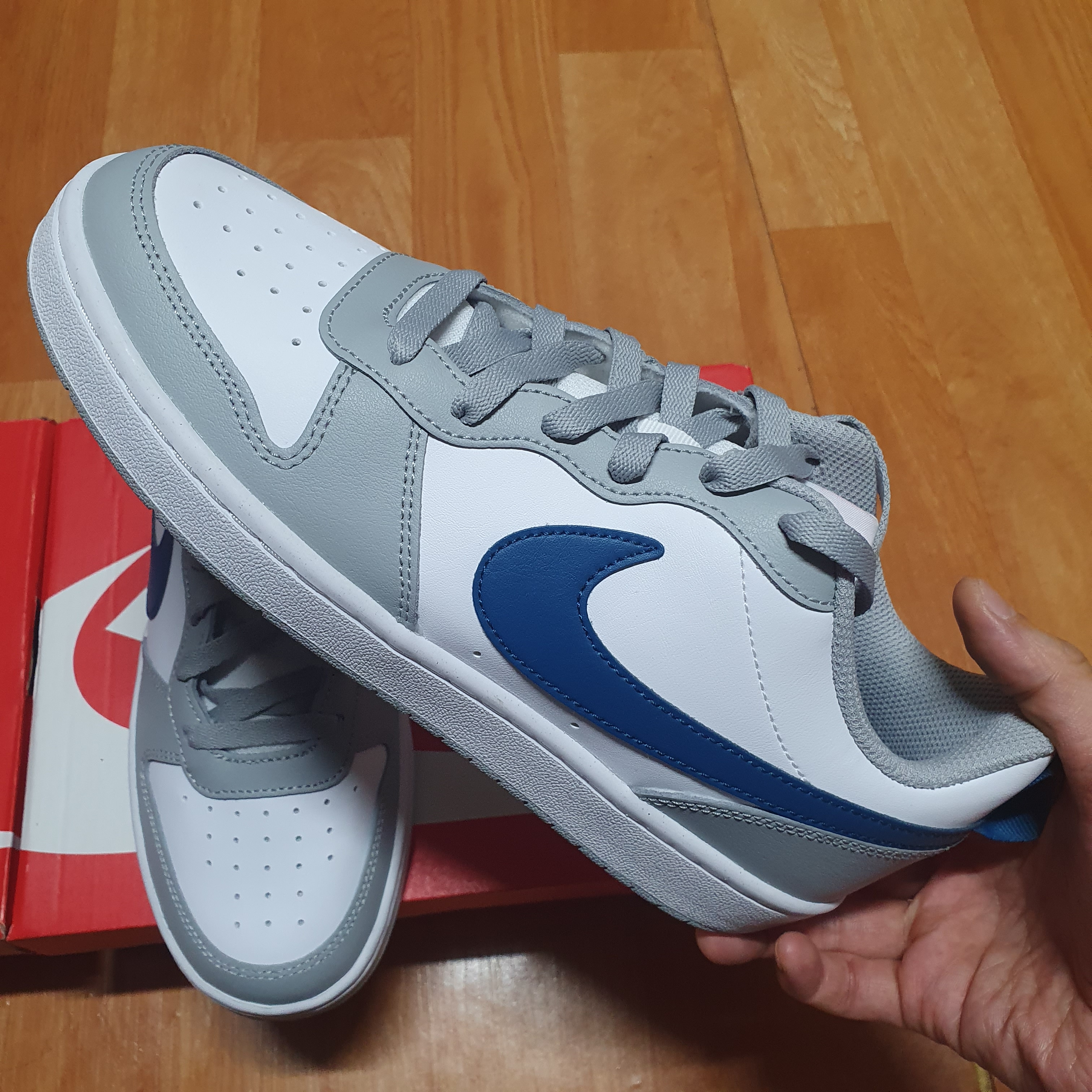 (GS) Nike Court Borough Low 2 Light Smoke Grey 착용 스타일 - 4