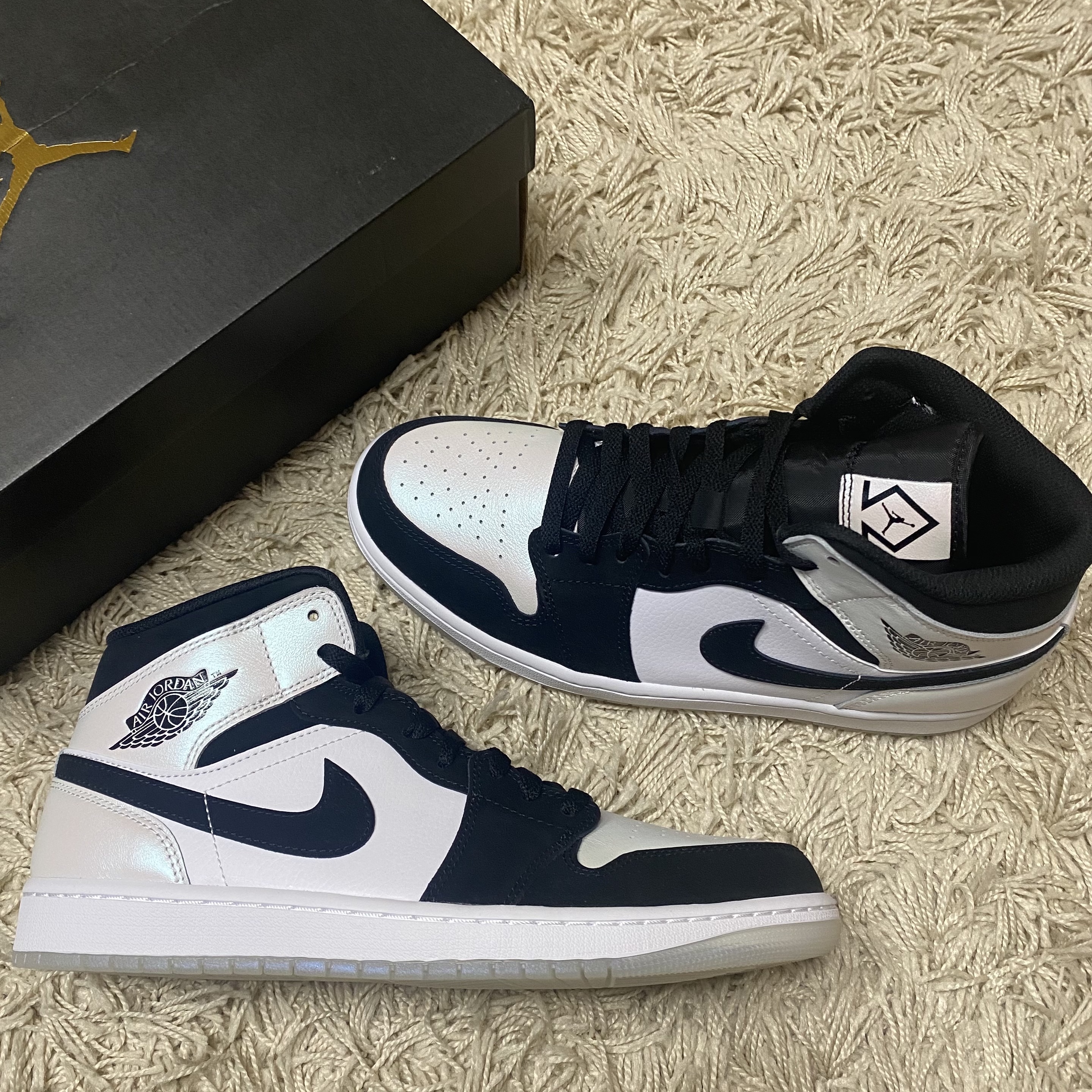 Jordan 1 Mid SE Diamond 착용 스타일