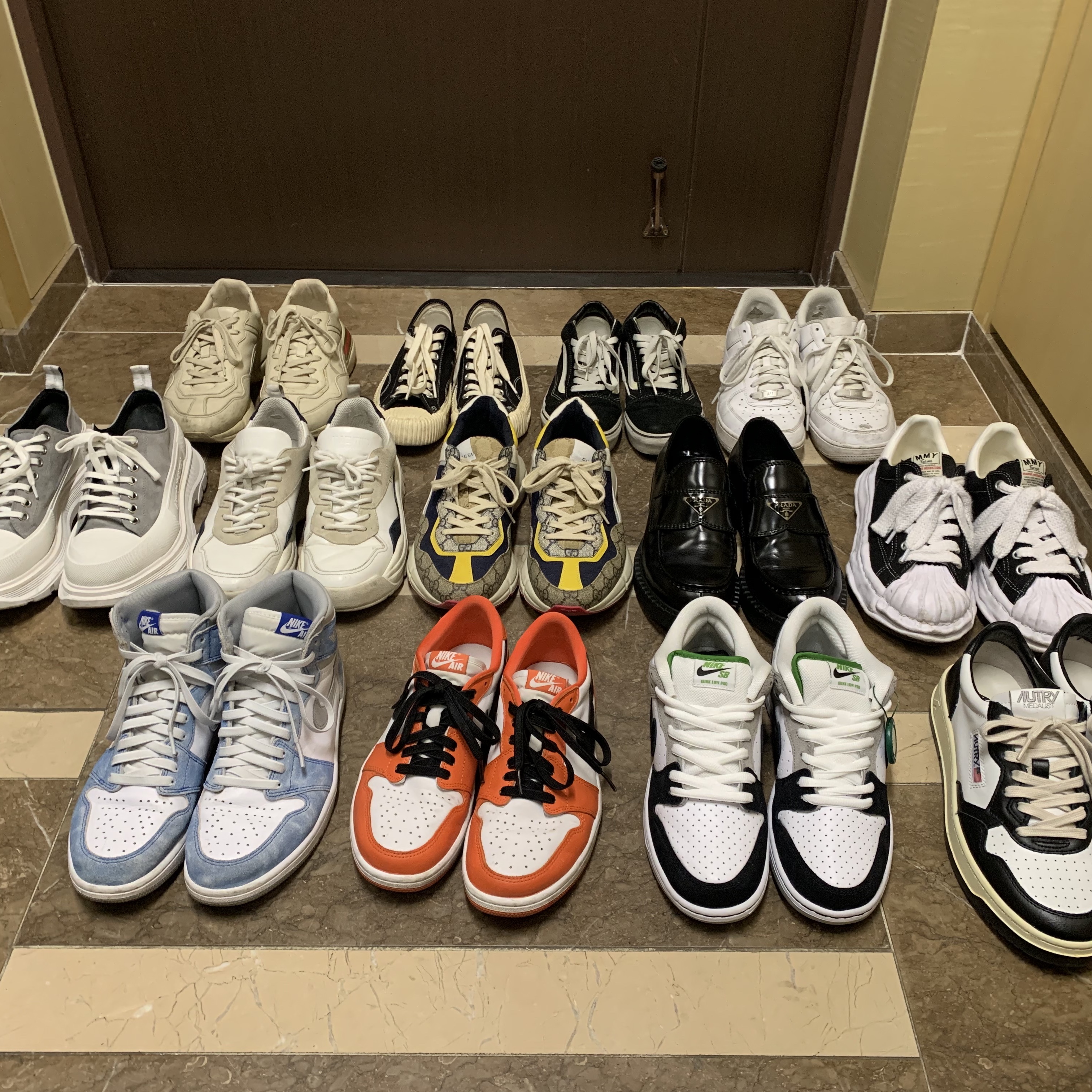 Jordan 1 Retro High OG Hyper Royal, Jordan 1 Low OG Starfish 착용 스타일