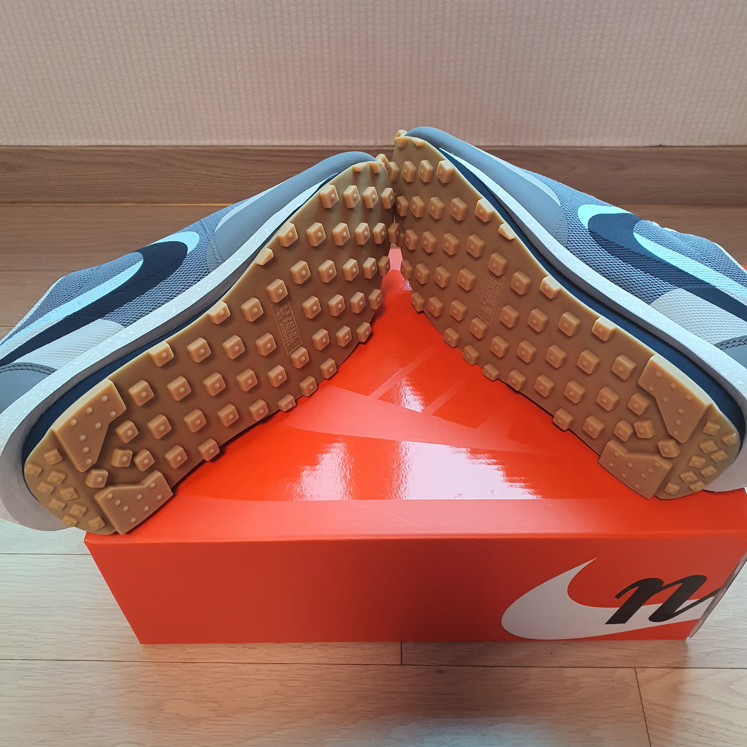 Nike x Sacai x Clot LDWaffle Cool Grey 착용 스타일 - 4