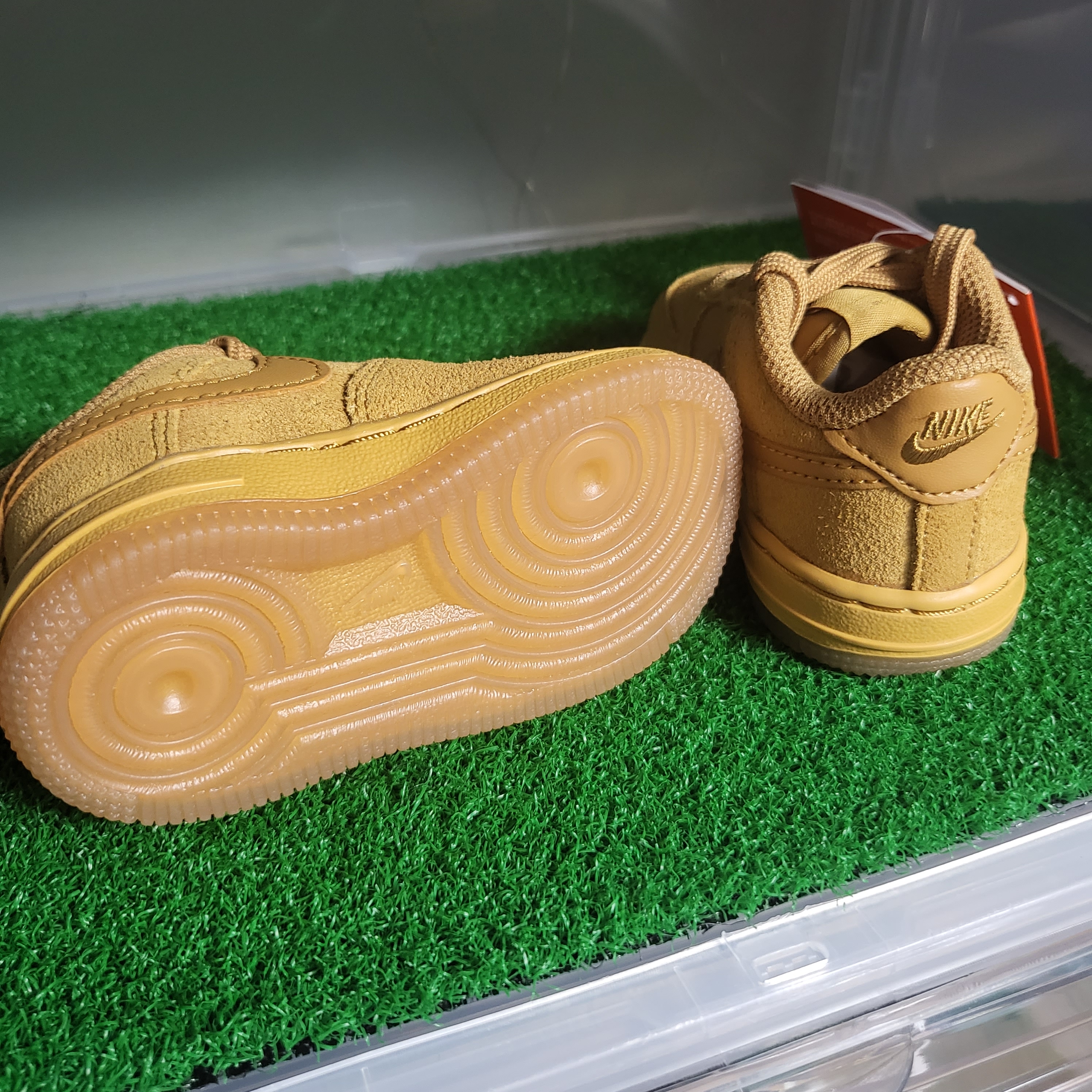 (TD) Nike Force 1 Low Wheat, Jordan 1 Low Golf Chicago 착용 스타일 - 4