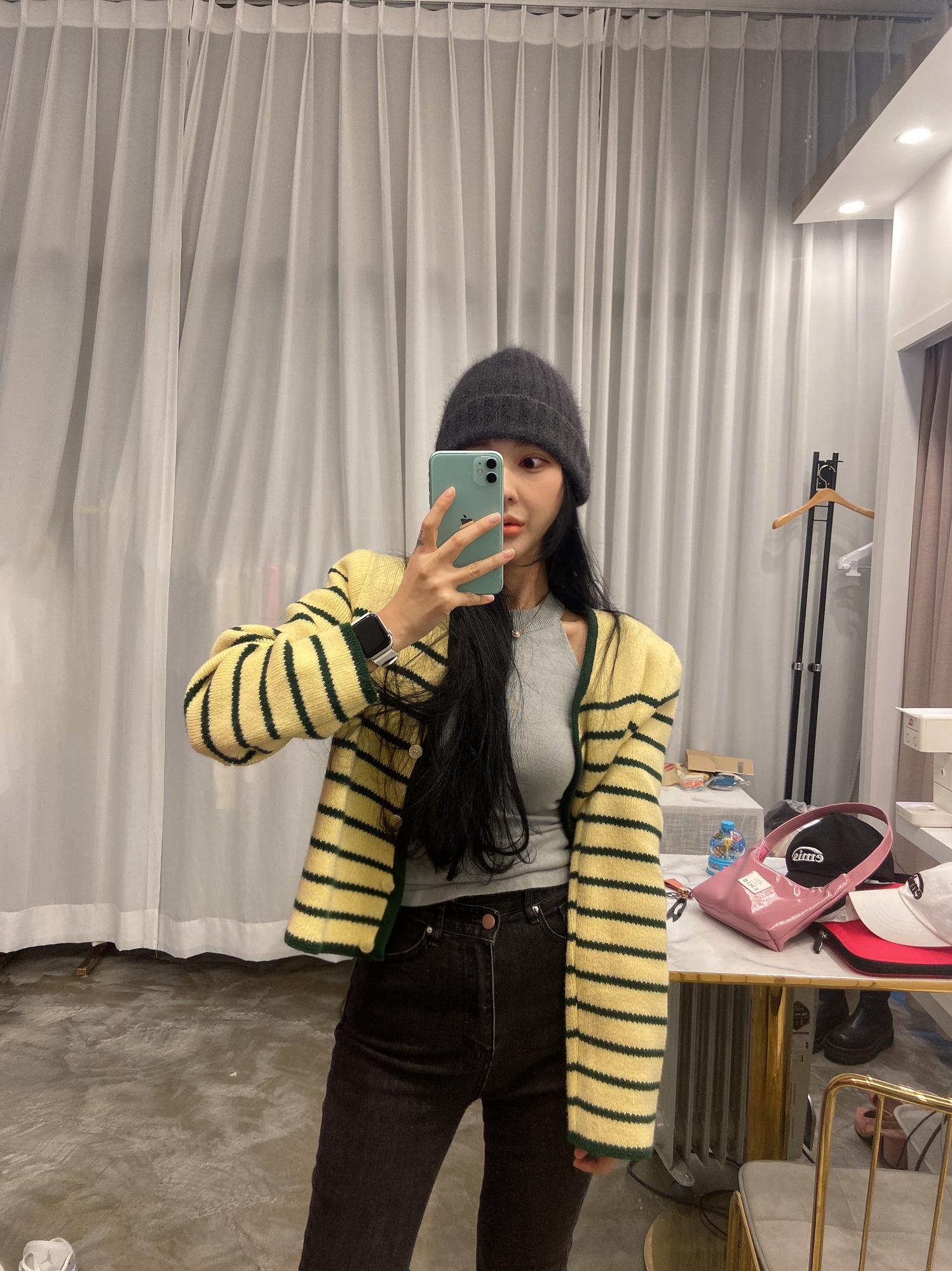 Jordan 1 Retro High OG Pollen, (GS) Jordan 1 Retro High OG Pollen 착용 스타일 - 1
