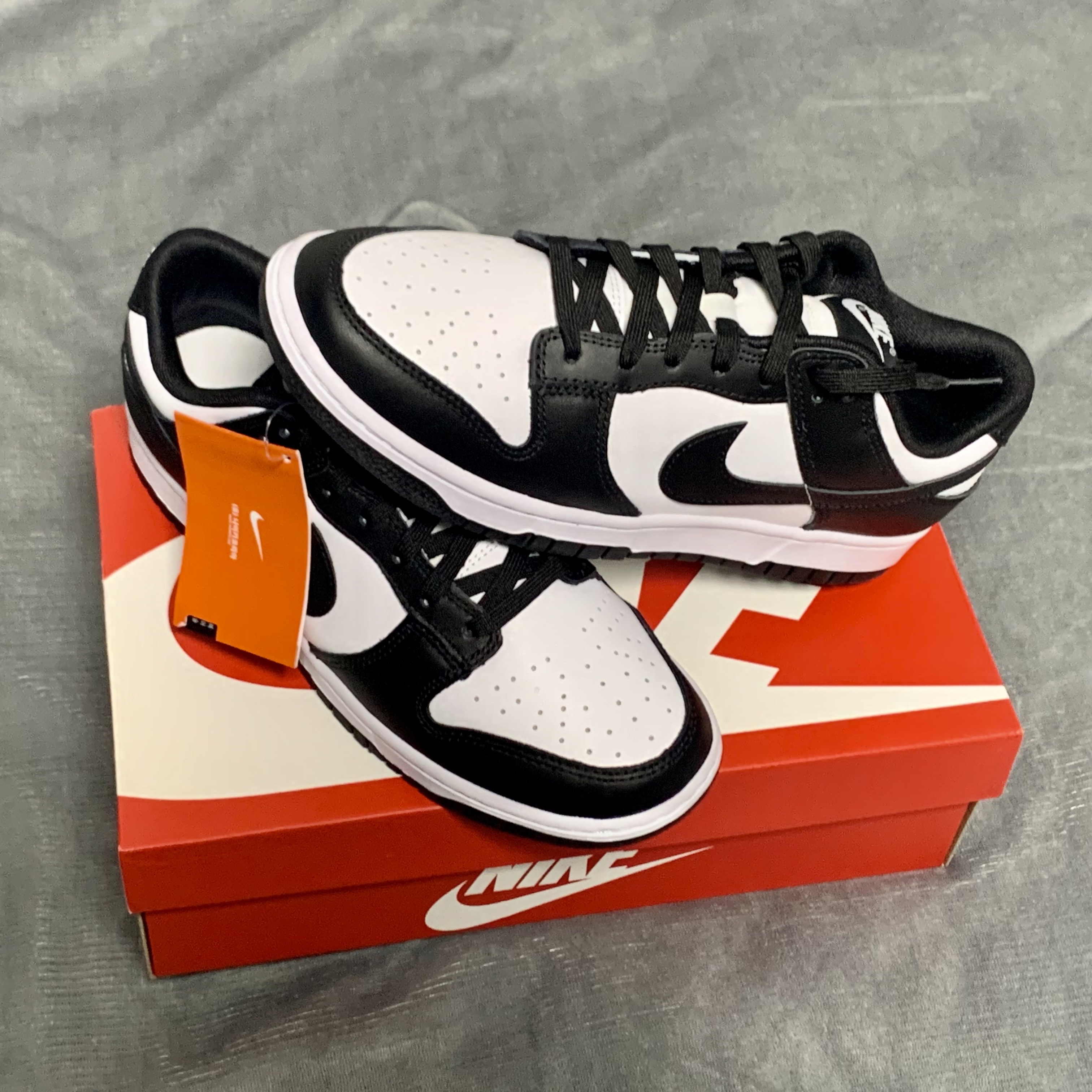 Nike Dunk Low Retro Black, Jordan 1 Low Dark Teal 착용 스타일 - 3