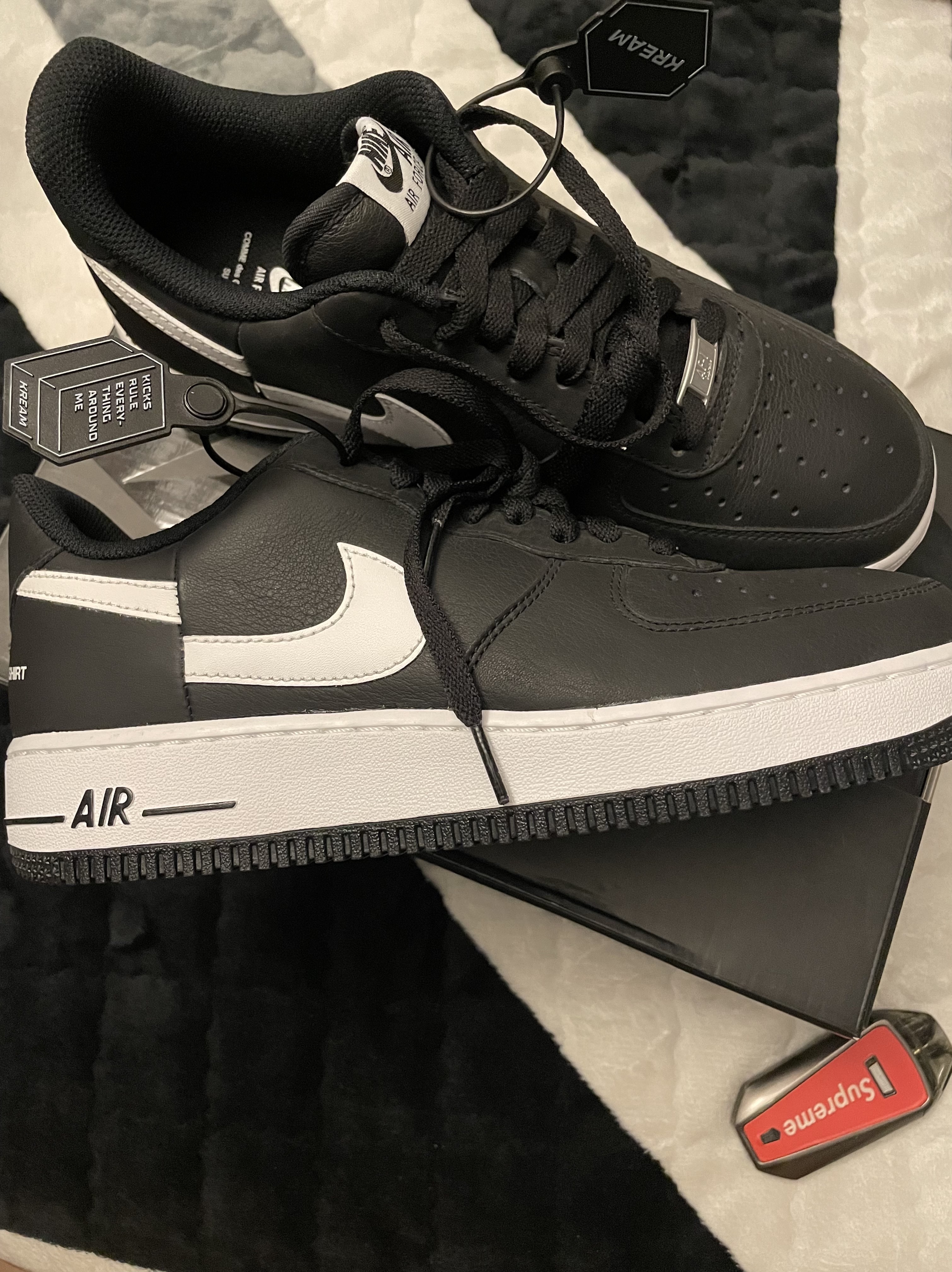 Nike x Comme des Garcons Shirt x Supreme Air Force 1 Low 2018 착용 스타일 - 1