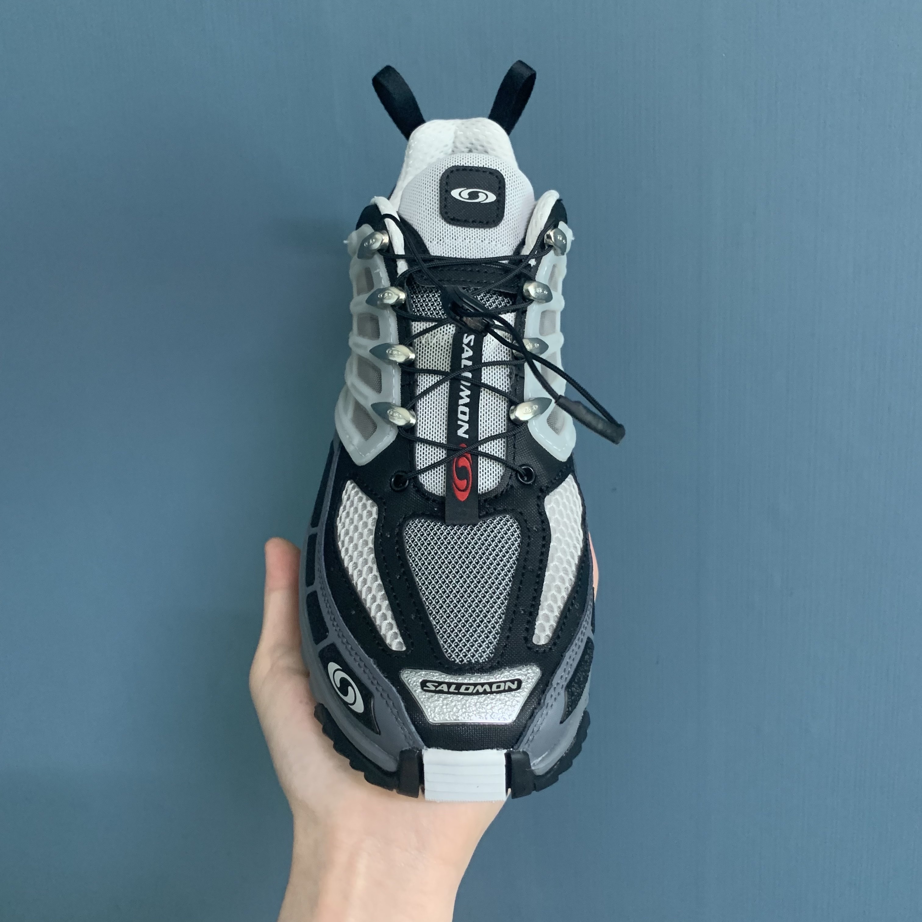 Salomon ACS Pro ADV Lunar Rock Goji 착용 스타일 - 4