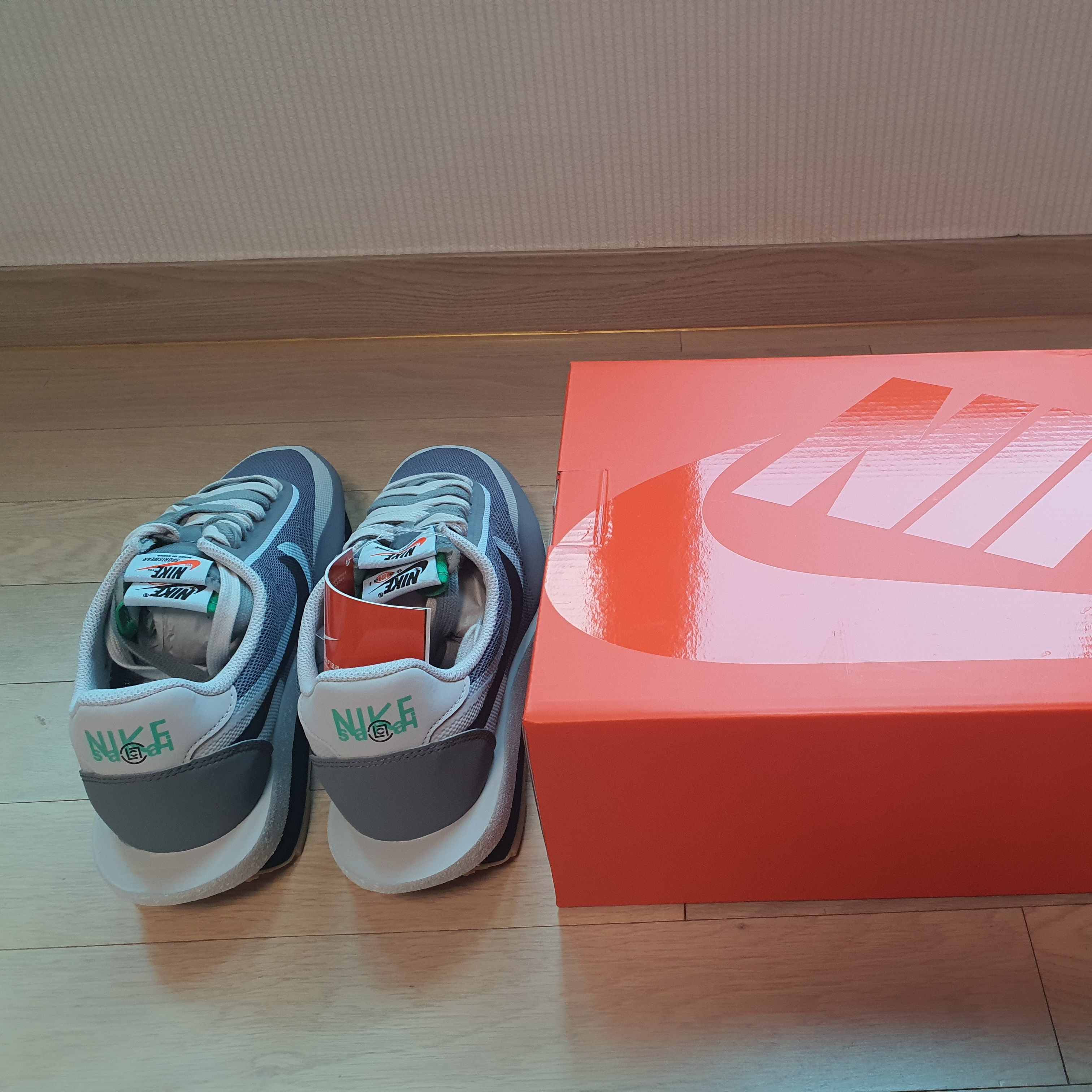 Nike x Sacai x Clot LDWaffle Cool Grey 착용 스타일 - 3