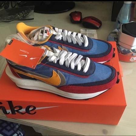 Nike x Sacai LDWaffle Blue Multi, Nike x Peaceminusone Air Force 1 Low Para-Noise 착용 스타일 - 1