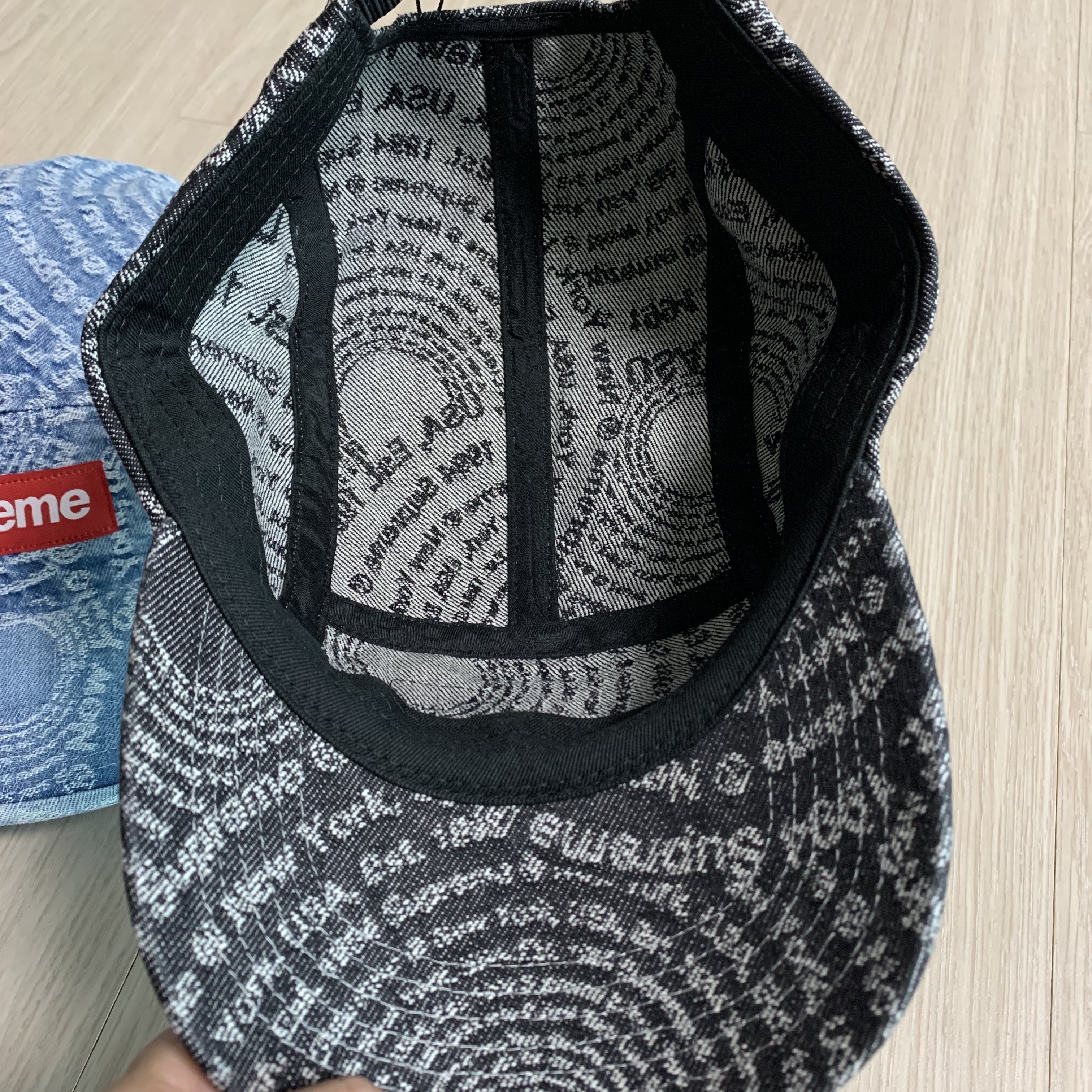 Supreme Circles Jacquard Denim Camp Cap Black - 21FW 착용 스타일 - 2