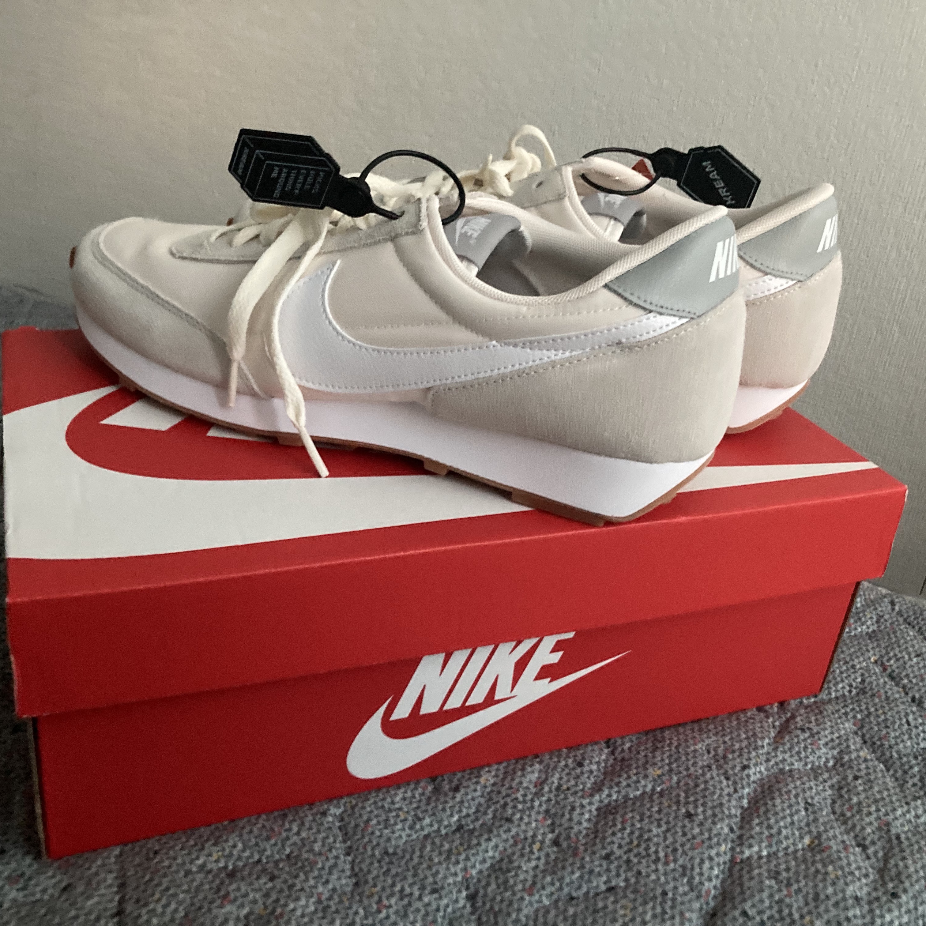 (W) Nike Daybreak Summit White 착용 스타일 - 2