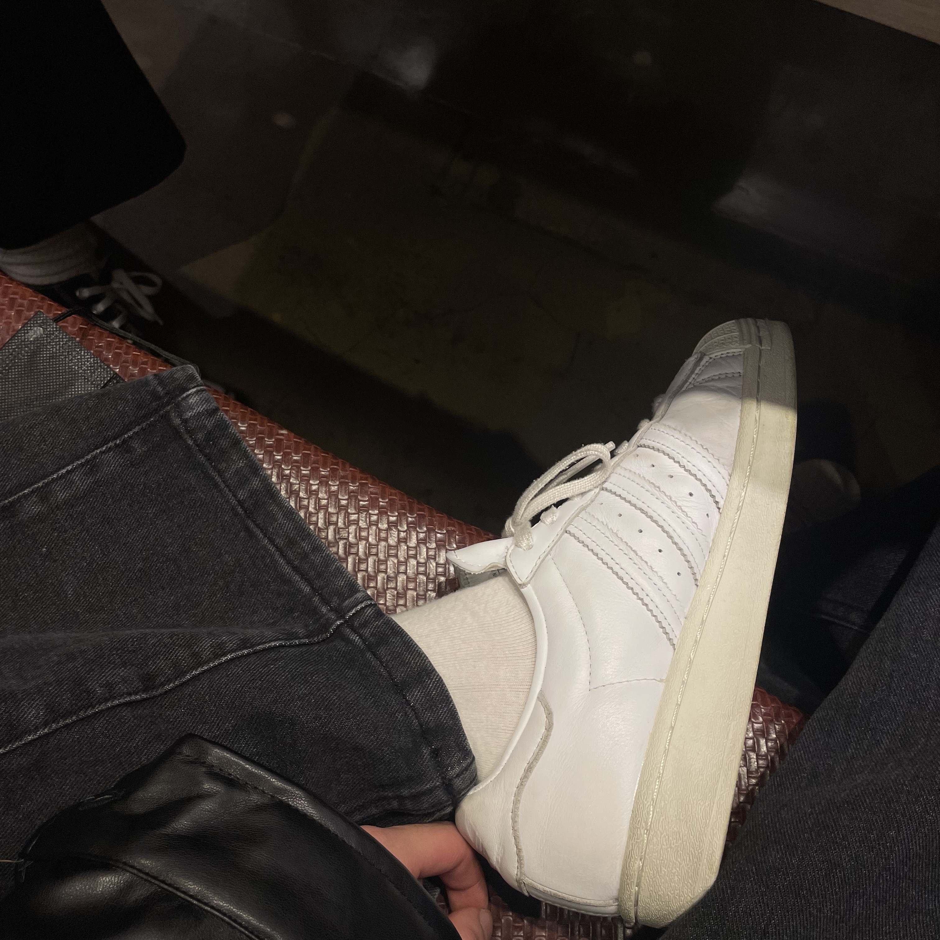 Adidas x 032c Campus Prince Albert White 착용 스타일 - 1