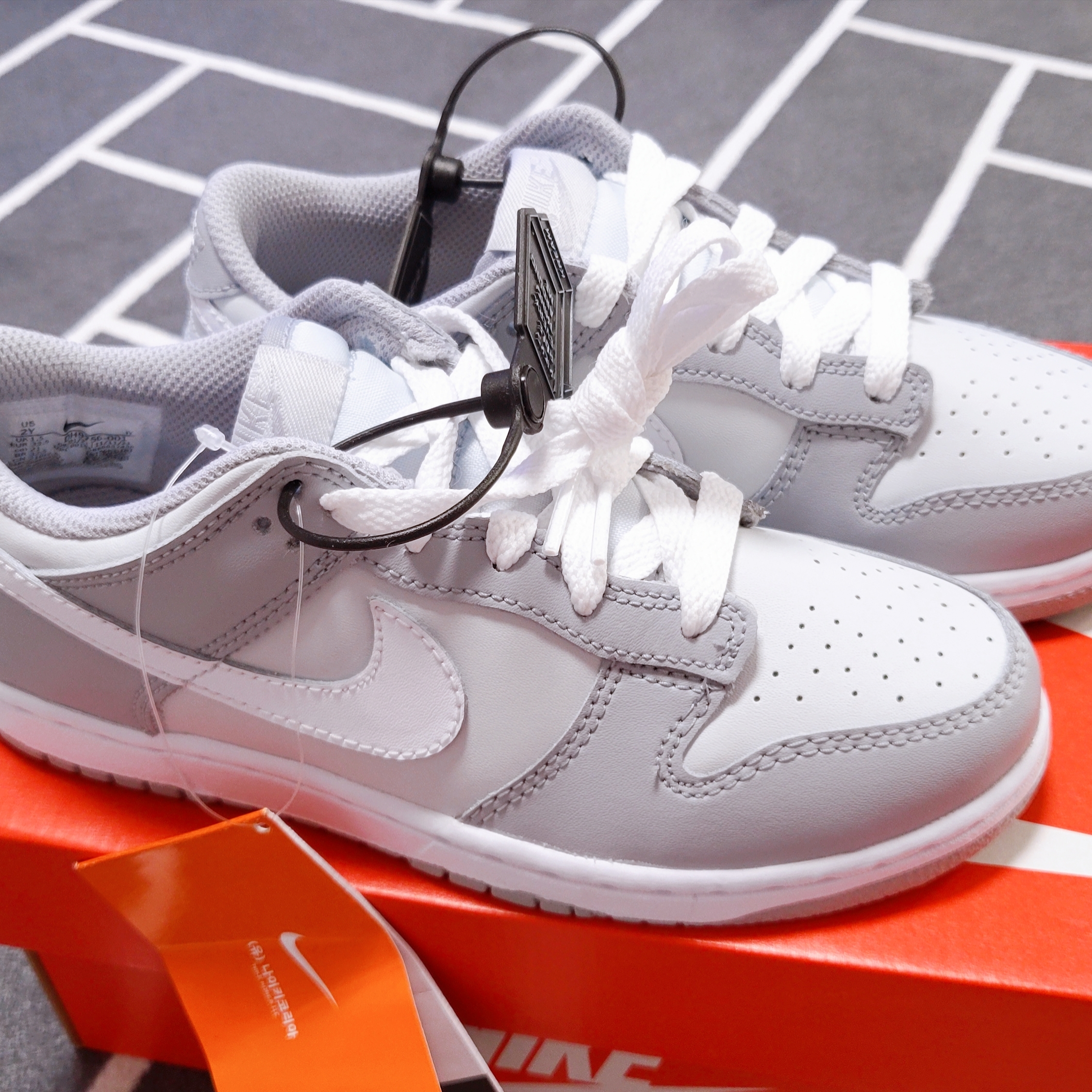 (PS) Nike Dunk Low Wolf Grey 착용 스타일 - 1