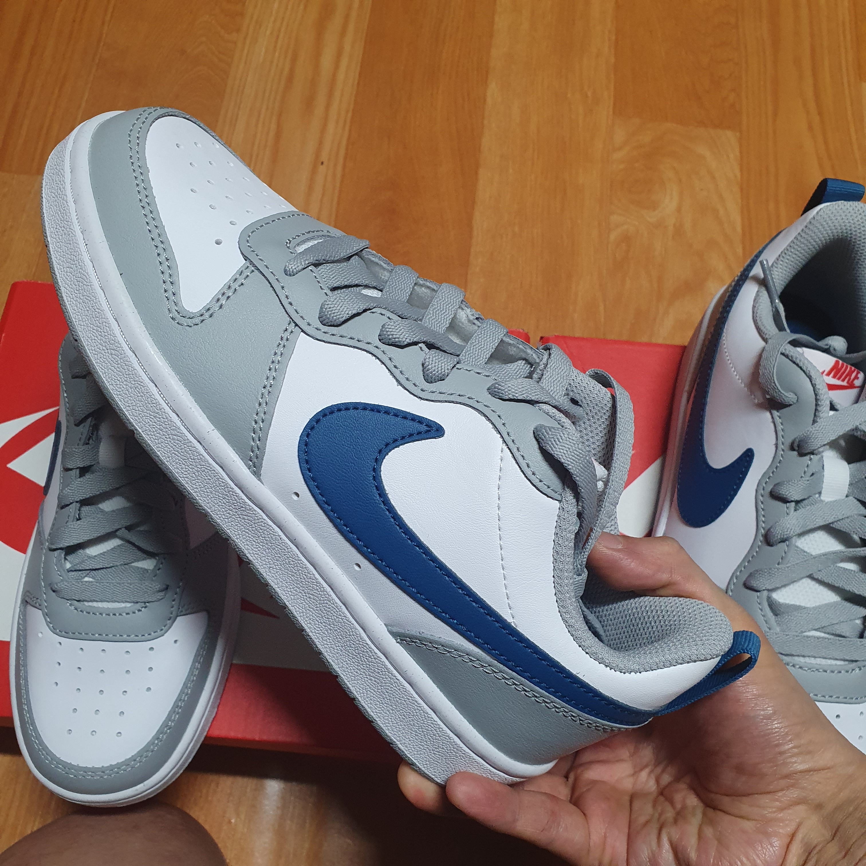 (GS) Nike Court Borough Low 2 Light Smoke Grey 착용 스타일 - 5