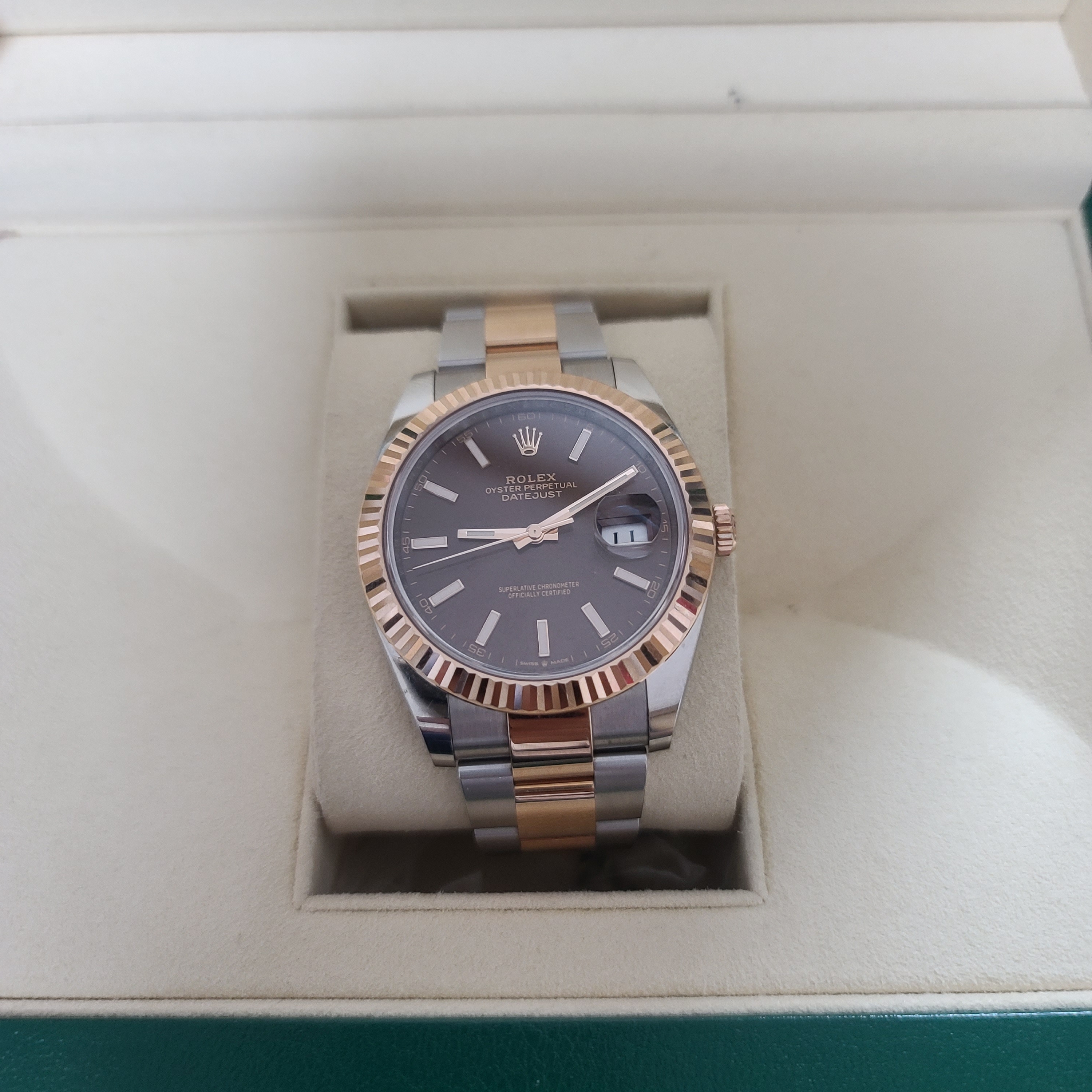 Rolex Datejust 41mm 126331 Chocolate Jubilee 착용 스타일 - 1